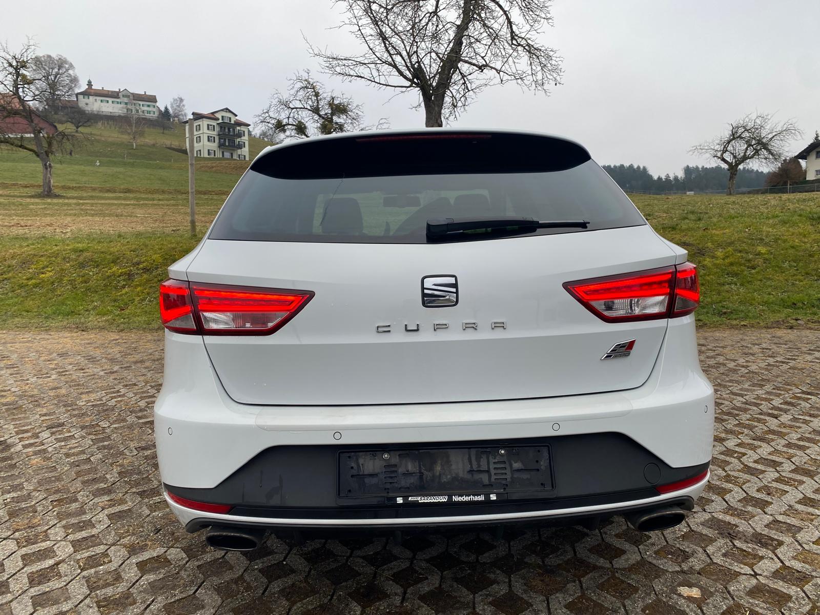 SEAT Leon ST 2.0 TSI Cupra 280 DSG-image-4