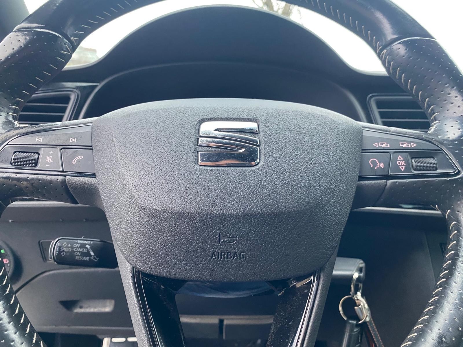 SEAT Leon ST 2.0 TSI Cupra 280 DSG-image-10