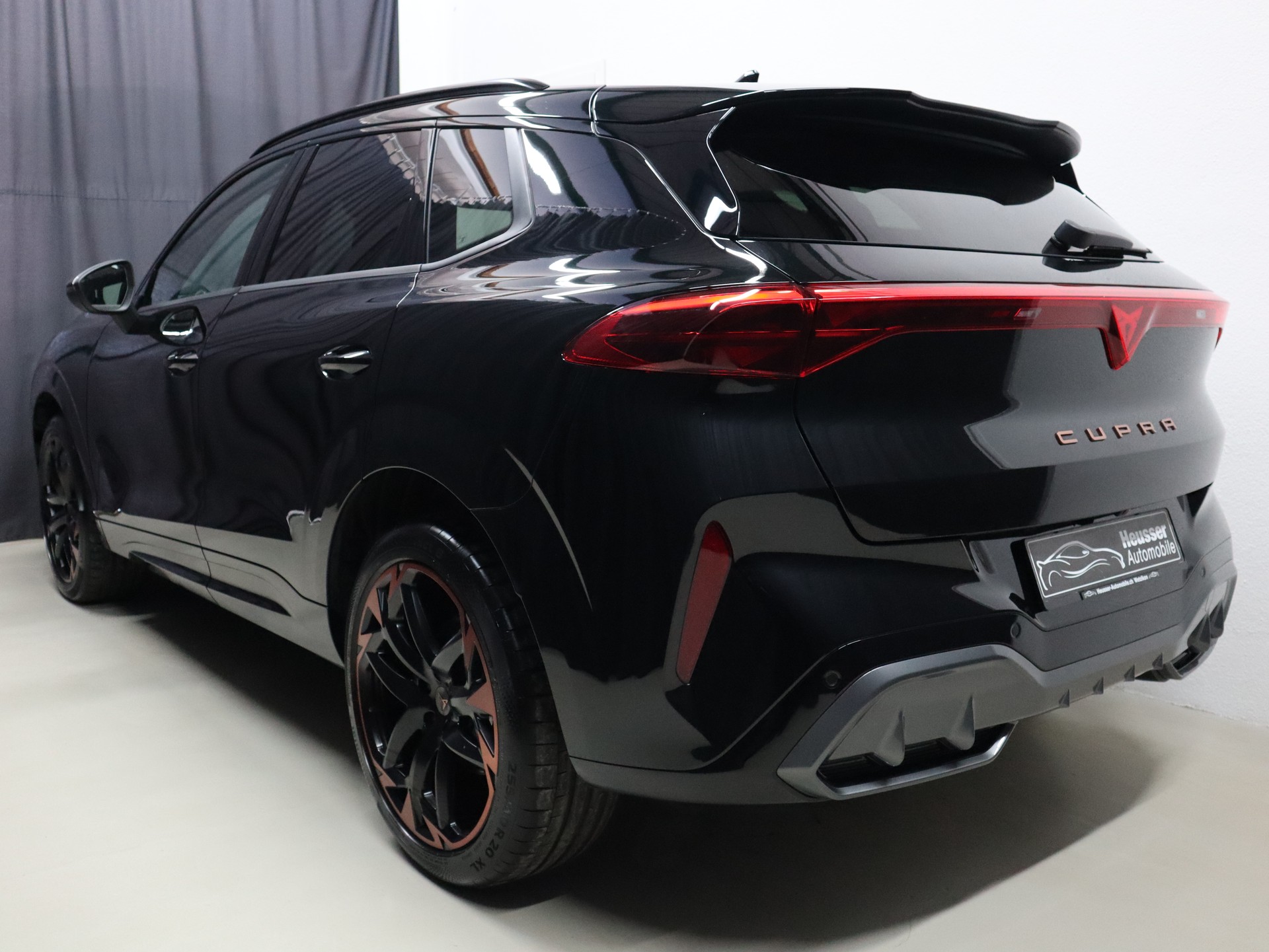 CUPRA Terramar 2.0 TSI DSG 4Drive VZ - Panorama - Navi - Head-Up - Sennheiser - AHK - 265 PS-image-4