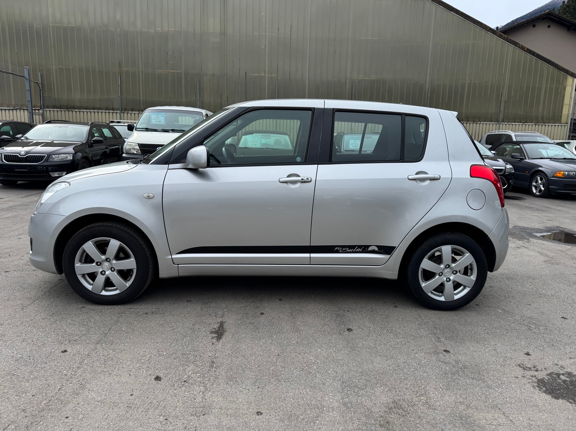 SUZUKI Swift 1.3i 16V GL Top Piz Sulai LE 4x4-image-7
