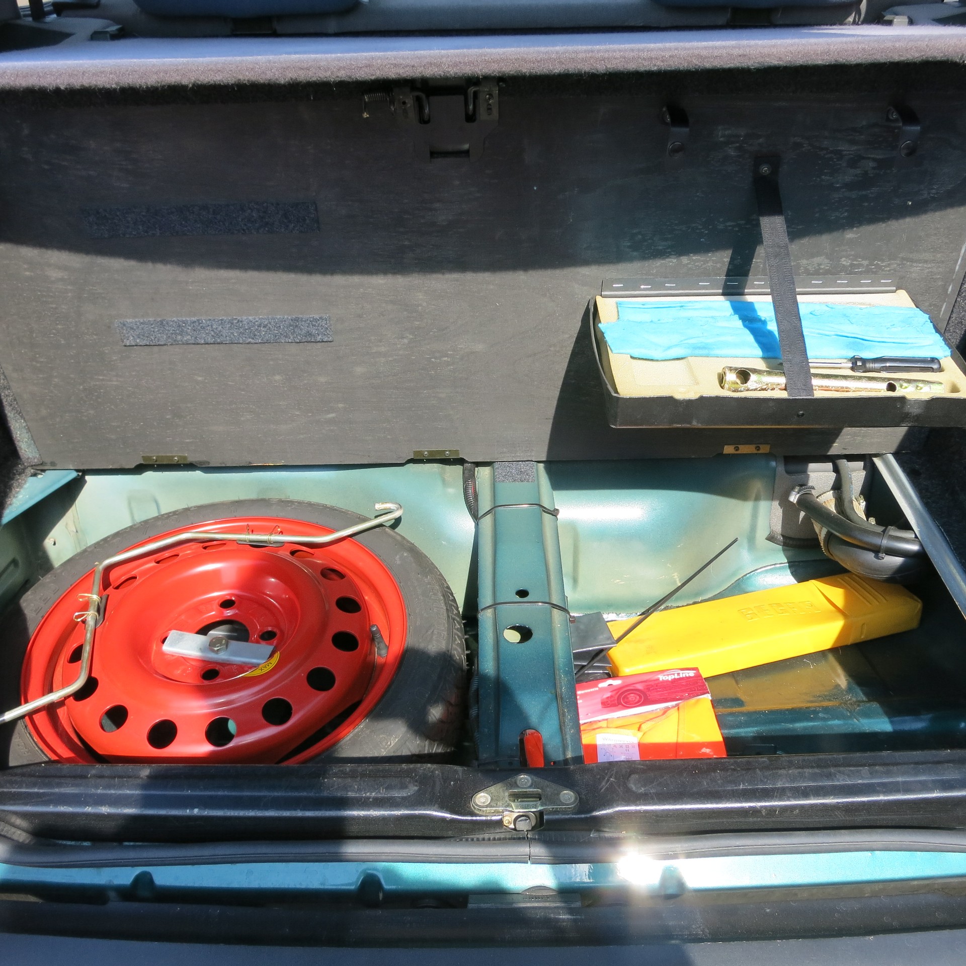SAAB 900 2.0 2,0S Sport Aero-image-11