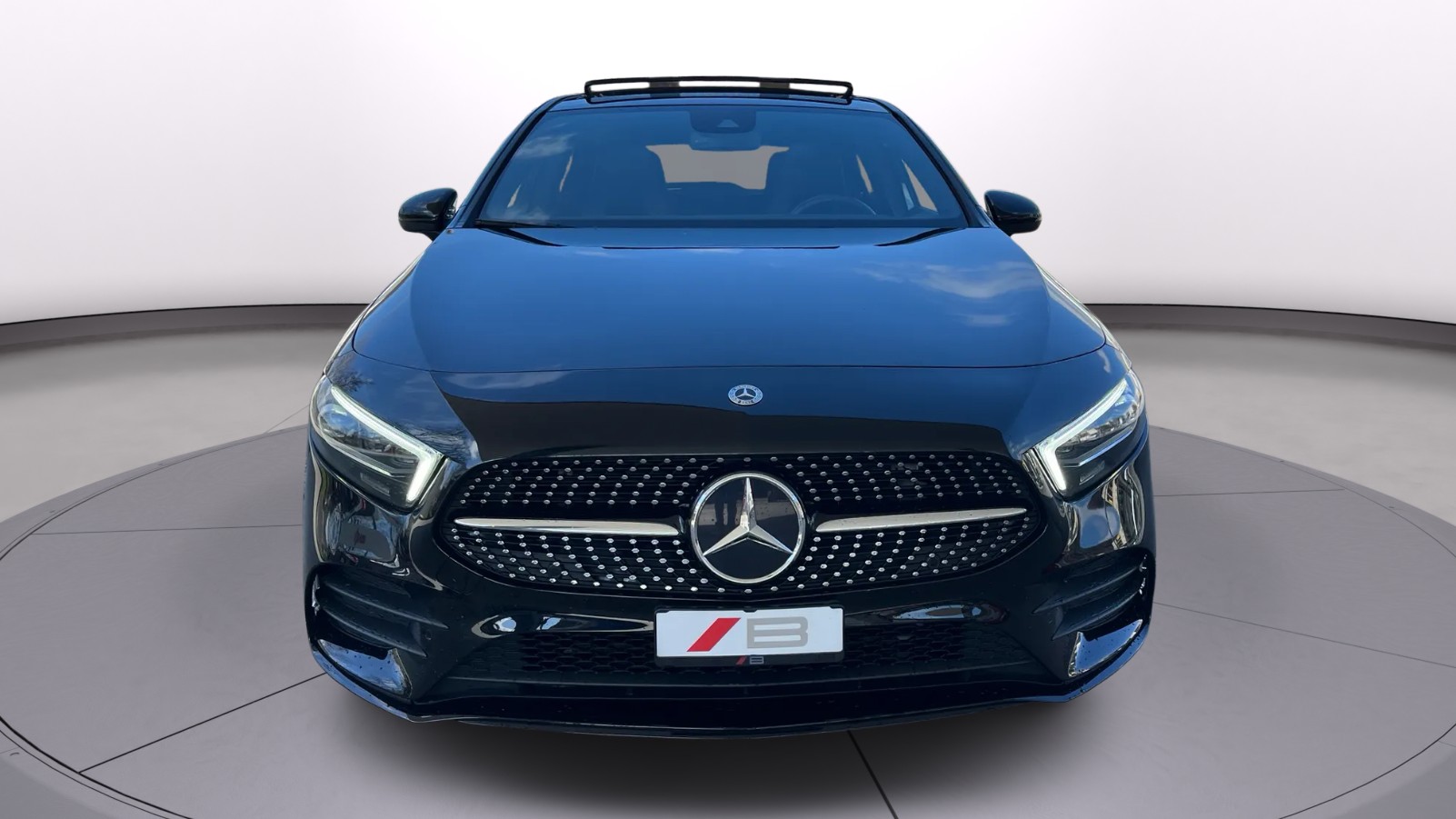MERCEDES-BENZ A 200 AMG Line 7G-DCT-image-6