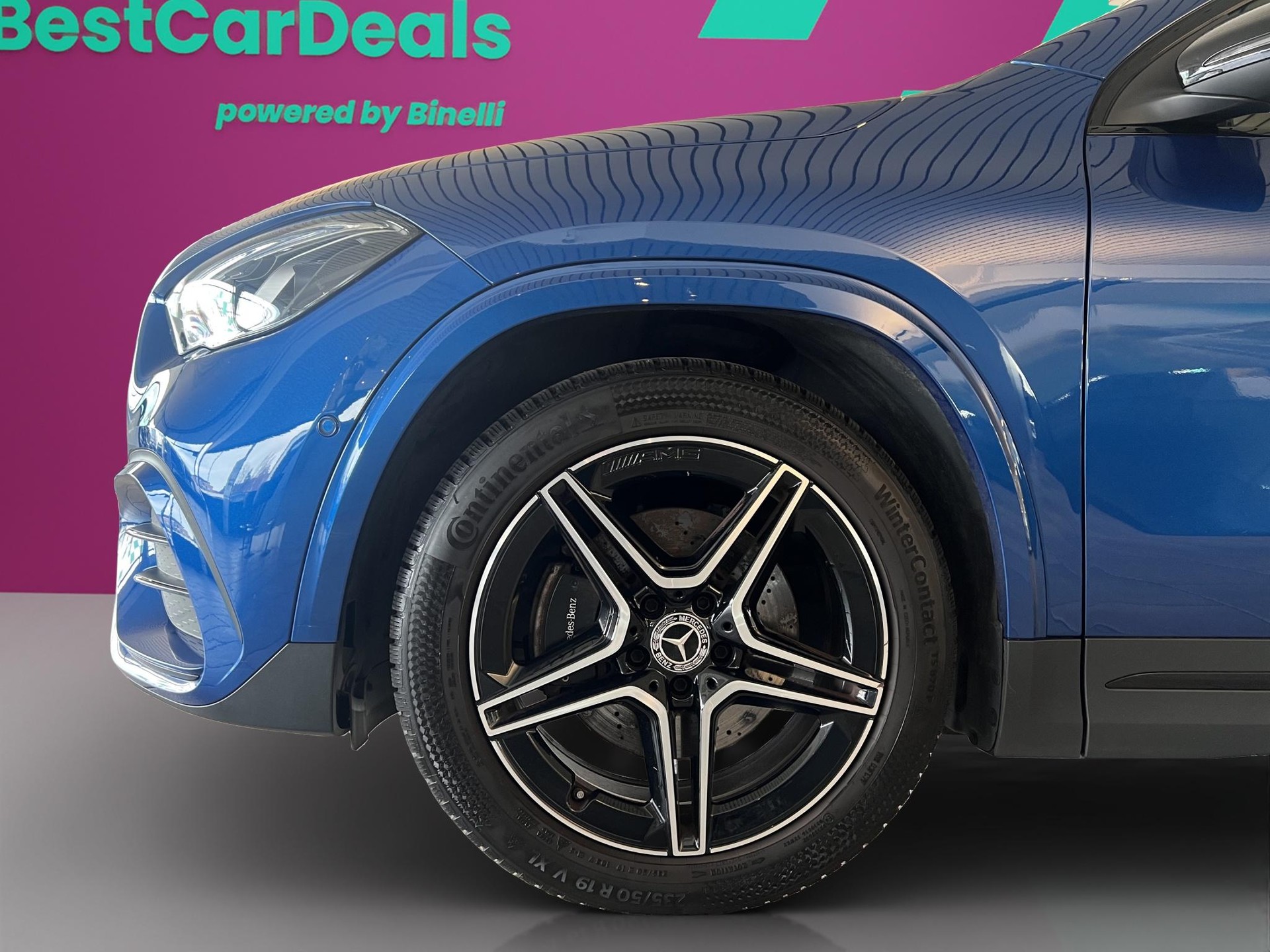 MERCEDES-BENZ GLA 200 d AMG Line-image-8