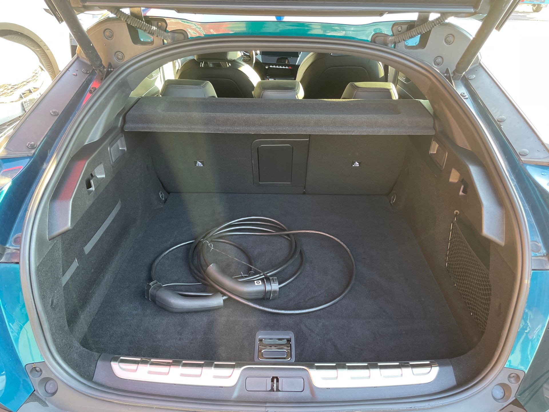 PEUGEOT 408 1.6 PHEV 225 GT-image-5