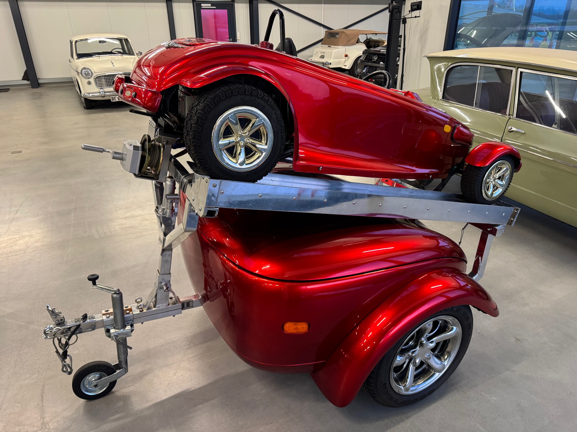 PLYMOUTH Prowler Red Dream-image-18