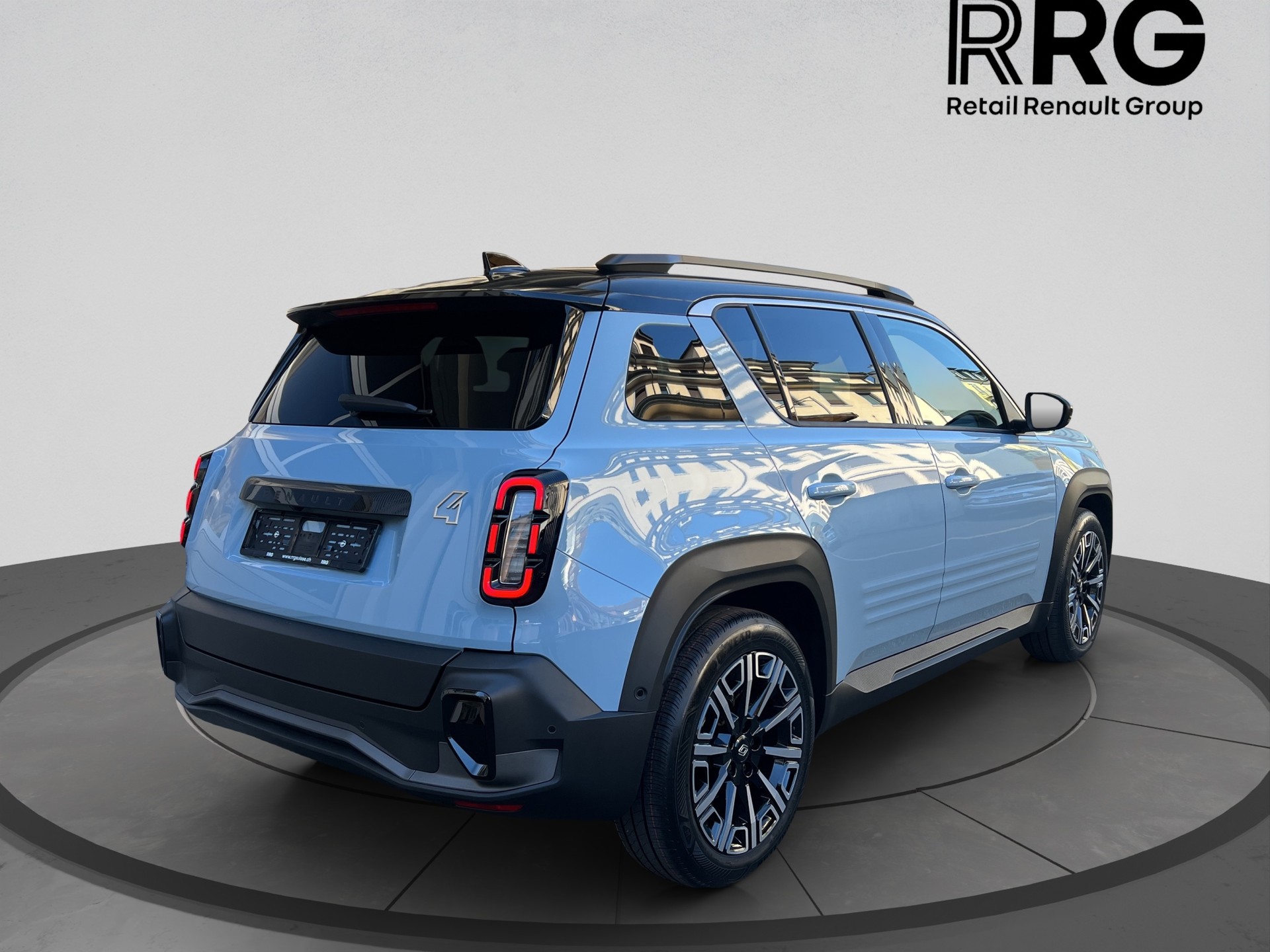 RENAULT R4 E-Tech Comfort Range 52 kWh Iconic-image-1