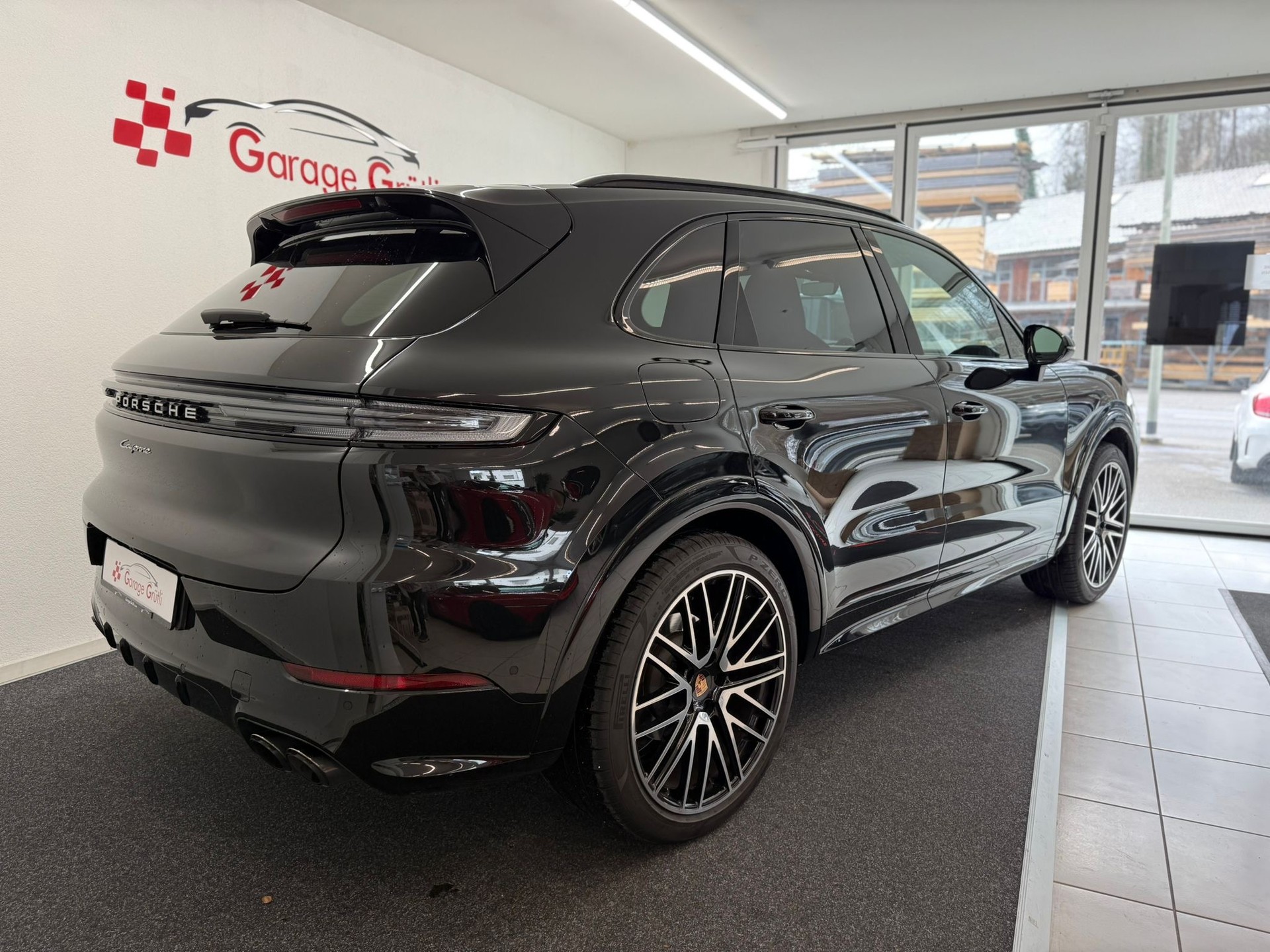PORSCHE Cayenne 3.0 V6-image-3