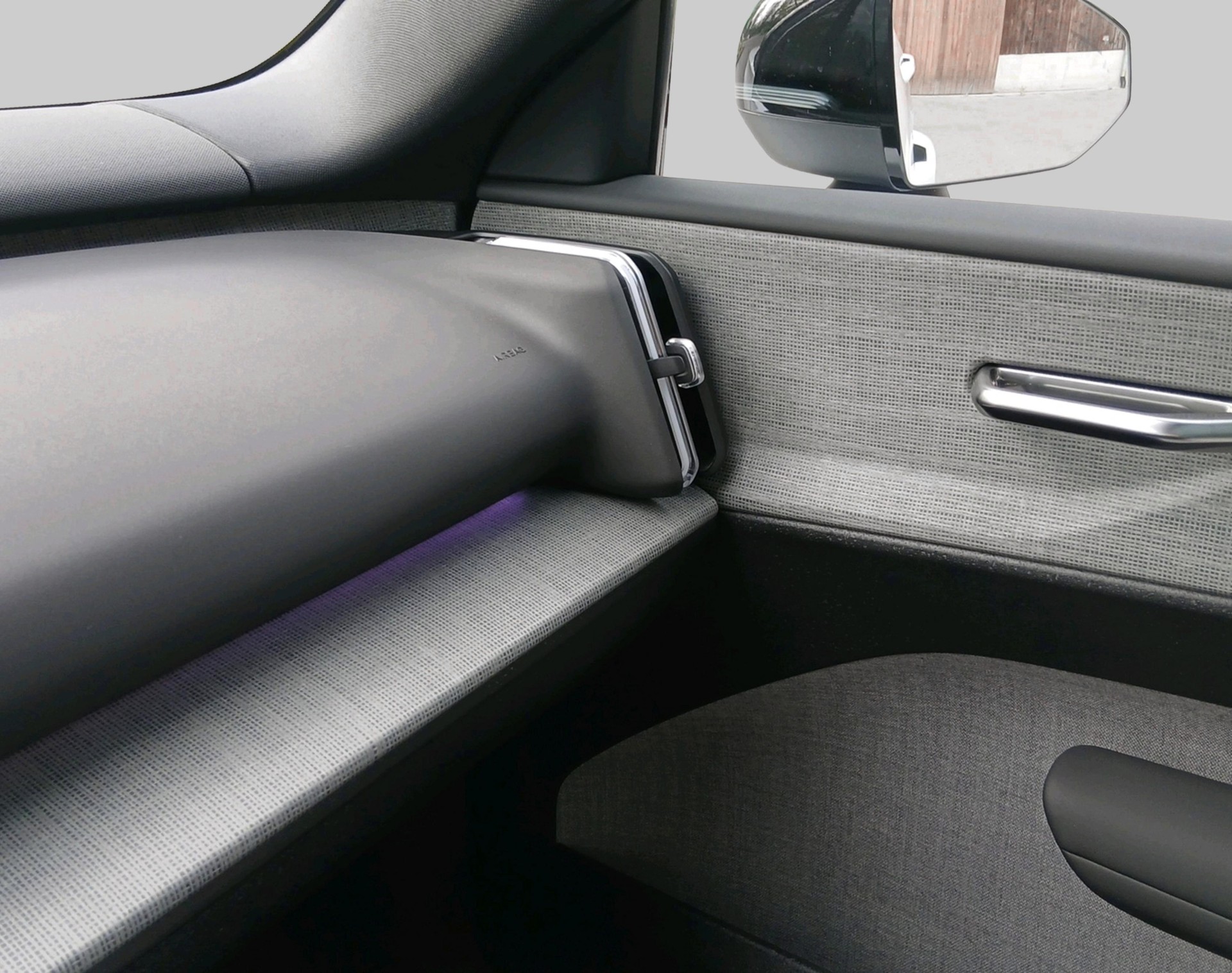 VOLVO EX 30 E60 Twin Ultra Performanc-image-16