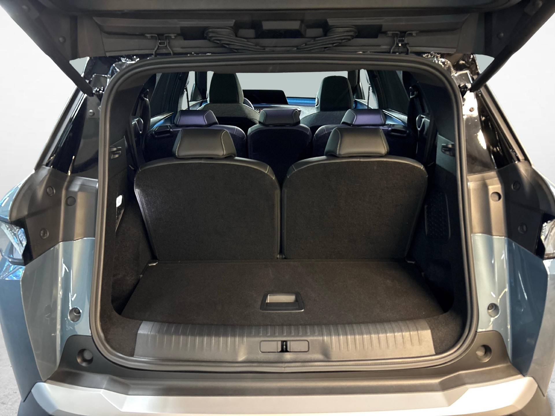 PEUGEOT 5008 1.2 Hybrid GT-image-14