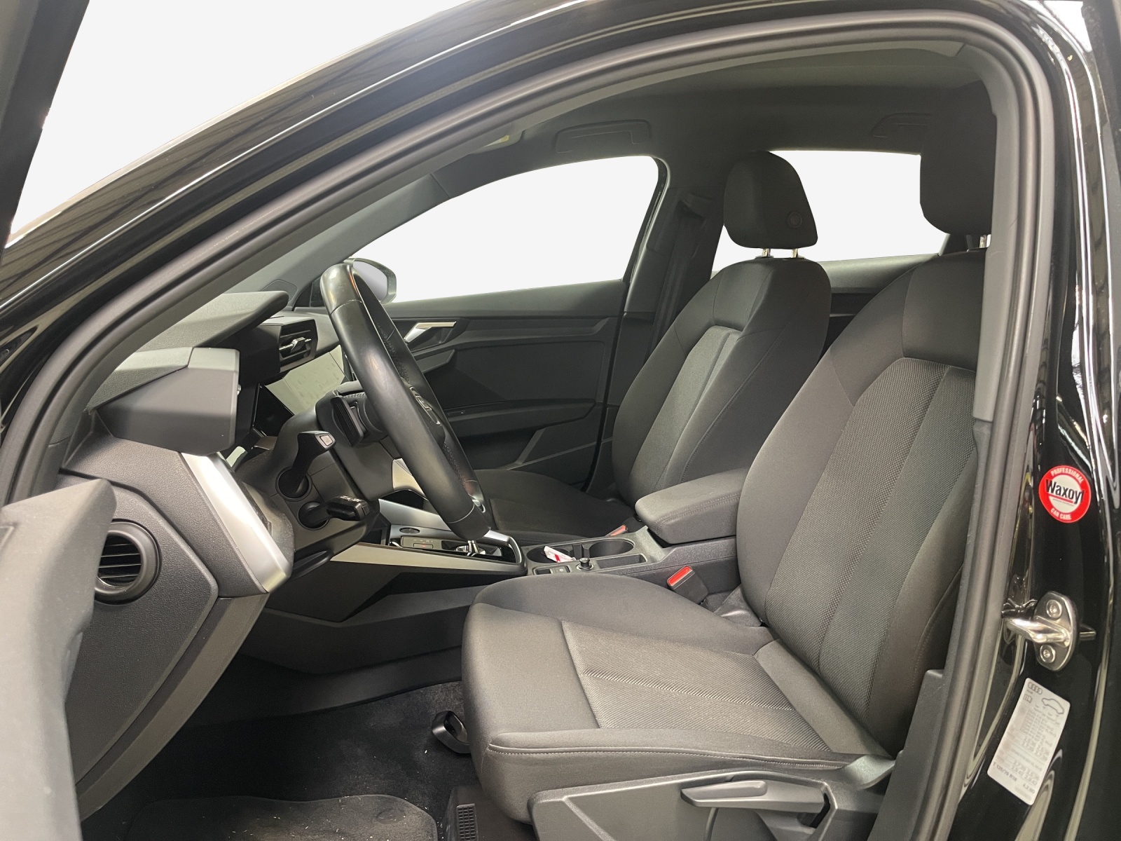 AUDI A3 Sportback 35 TFSI Attraction S-tronic-image-7