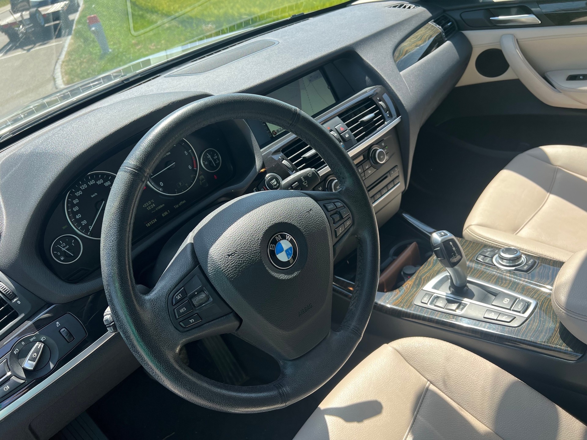 BMW X3 xDrive 20d Steptronic-image-14