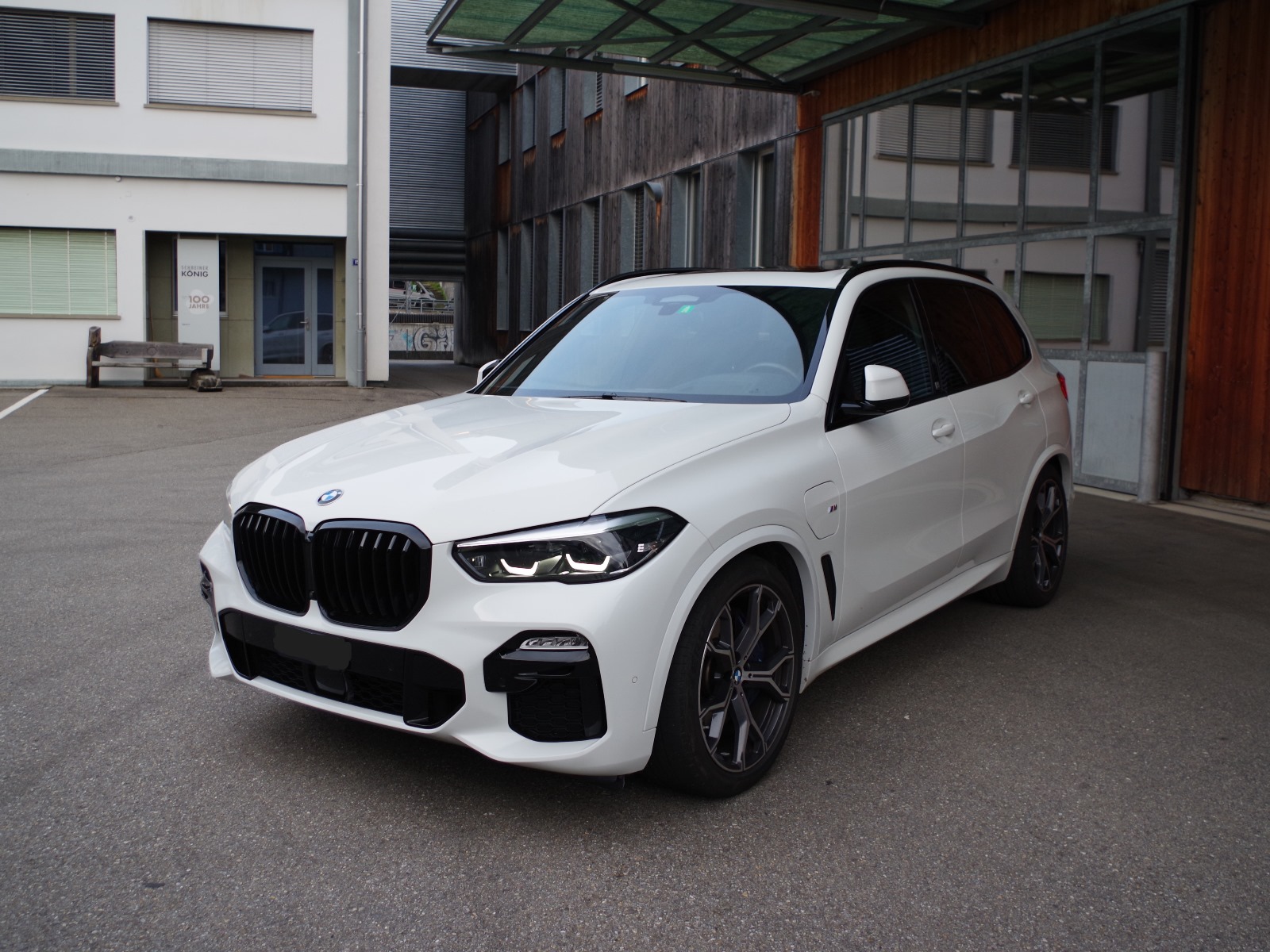 BMW X5 xDrive45e St.Moritz Limited Edition Steptronic-showroom-element-1
