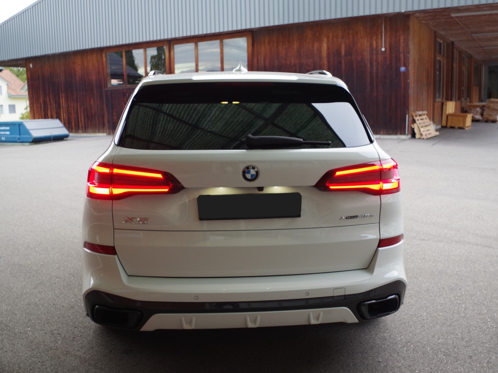 BMW X5 xDrive45e St.Moritz Limited Edition Steptronic-image-12