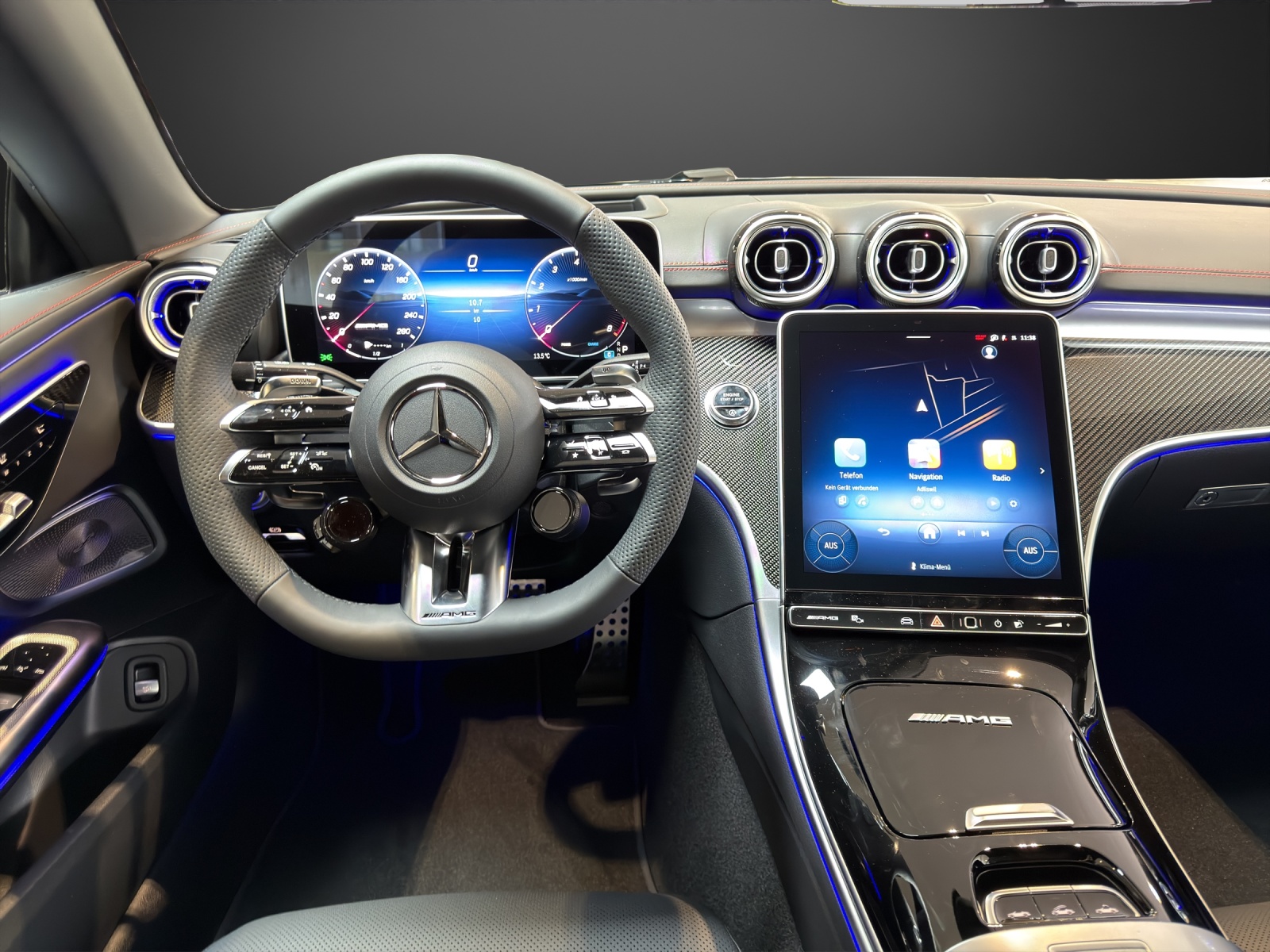 MERCEDES-BENZ CLE AMG 53 Cabrio 4Matic+ 9G-Tronic-image-12