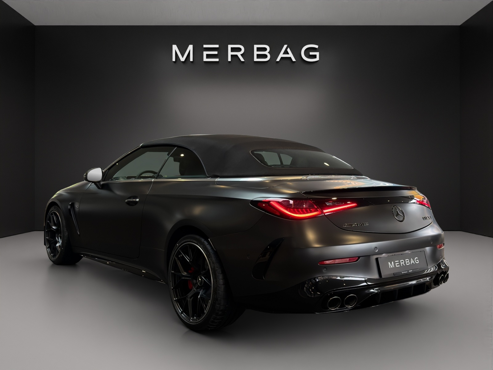 MERCEDES-BENZ CLE AMG 53 Cabrio 4Matic+ 9G-Tronic-image-4