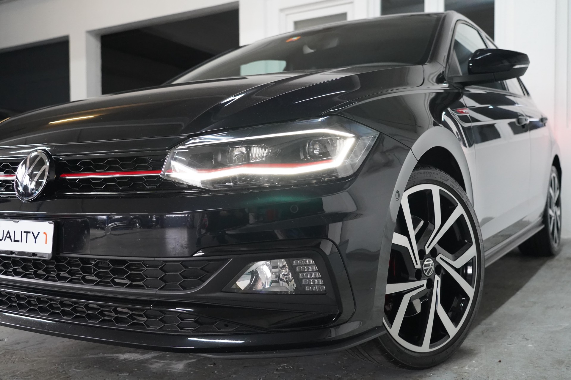 VW Polo 2.0 TSI GTI DSG-image-4