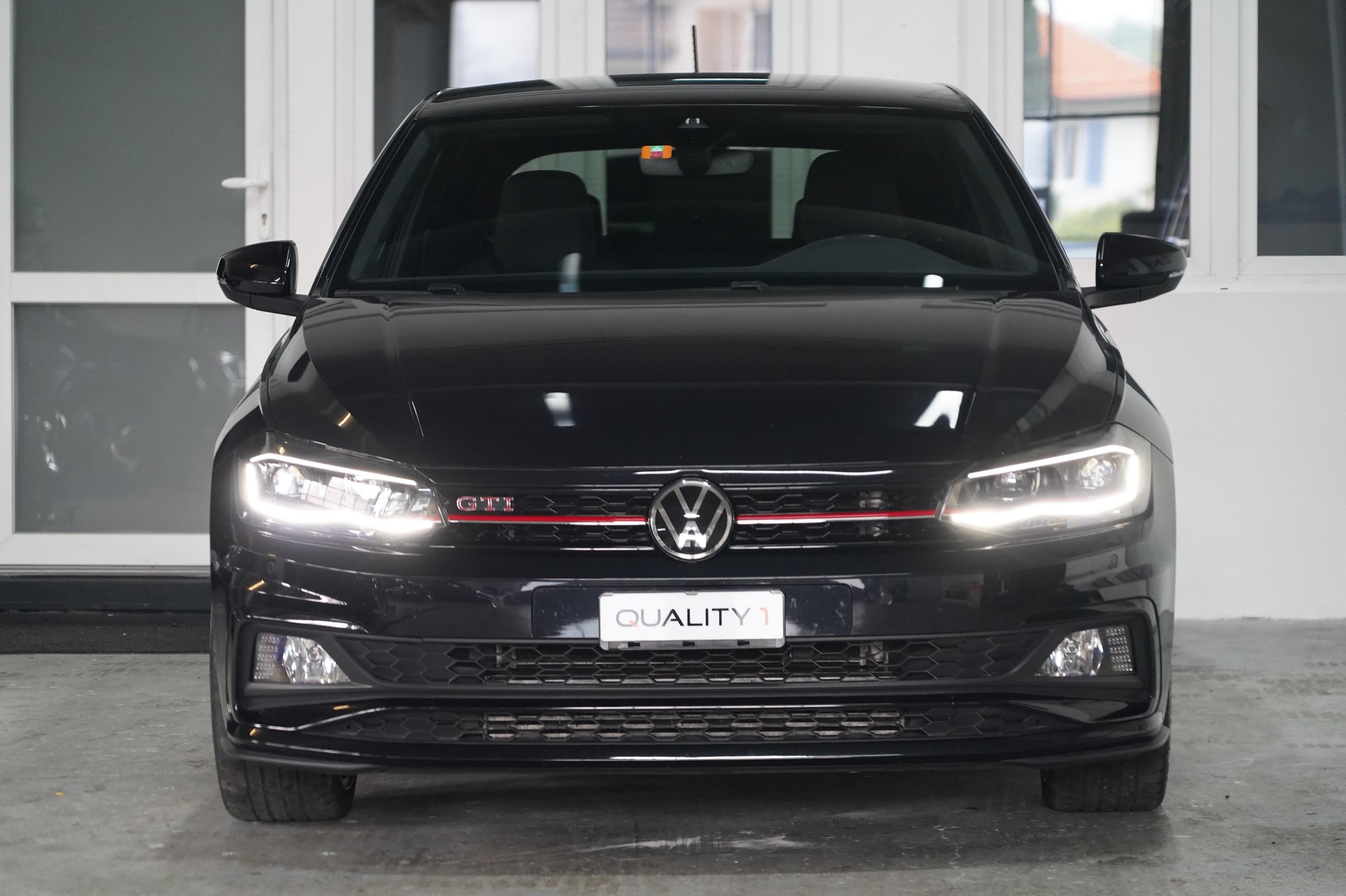 VW Polo 2.0 TSI GTI DSG-image-2