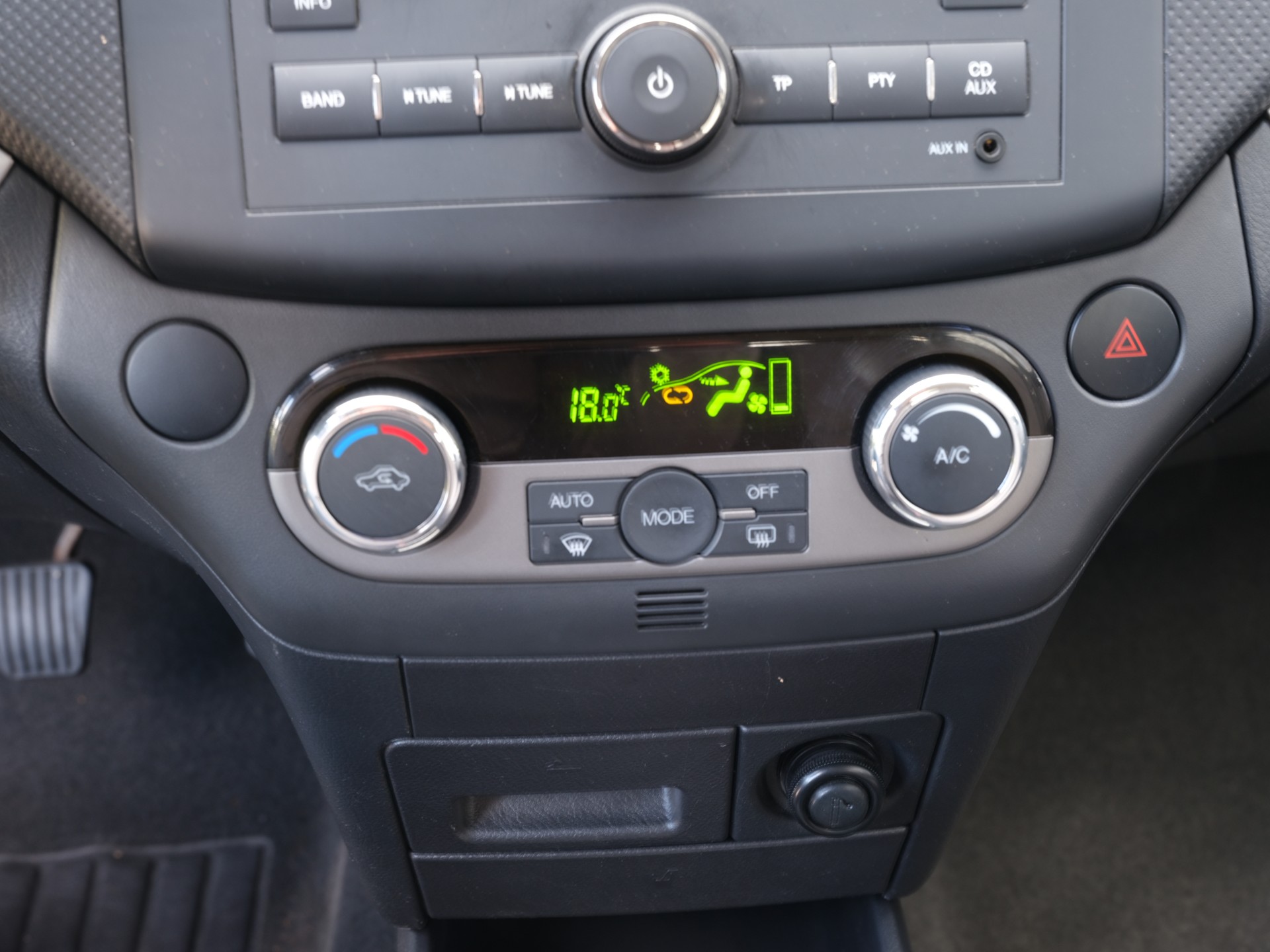 CHEVROLET Aveo 1.4 LT (LS Plus)-image-14