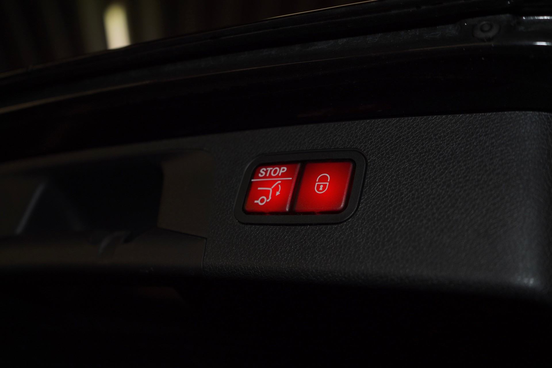 MERCEDES-BENZ E 43 AMG 4 Matic 9G-Tronic-image-12