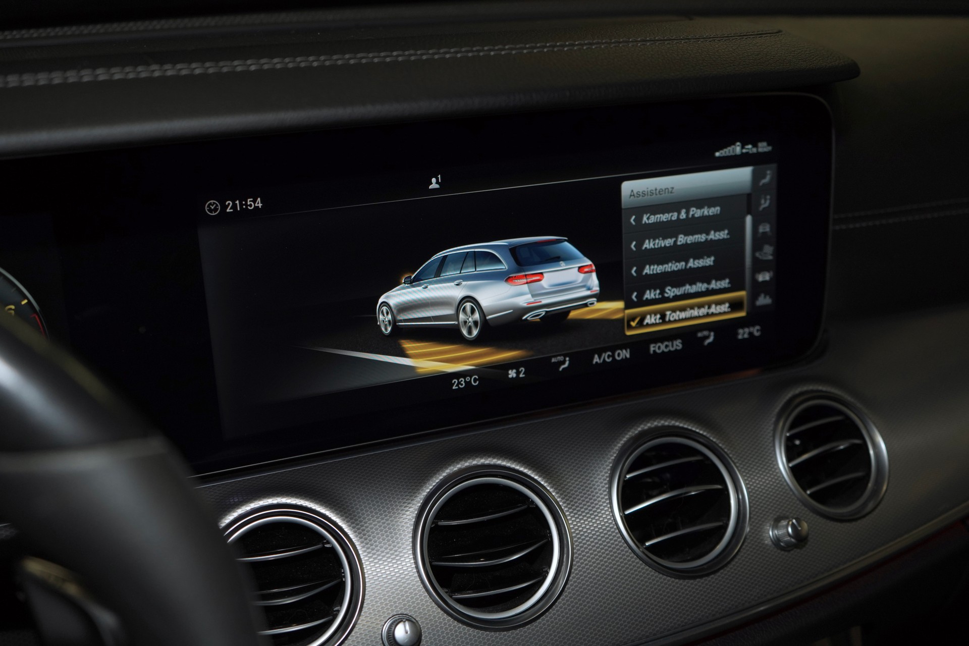 MERCEDES-BENZ E 43 AMG 4 Matic 9G-Tronic-image-10