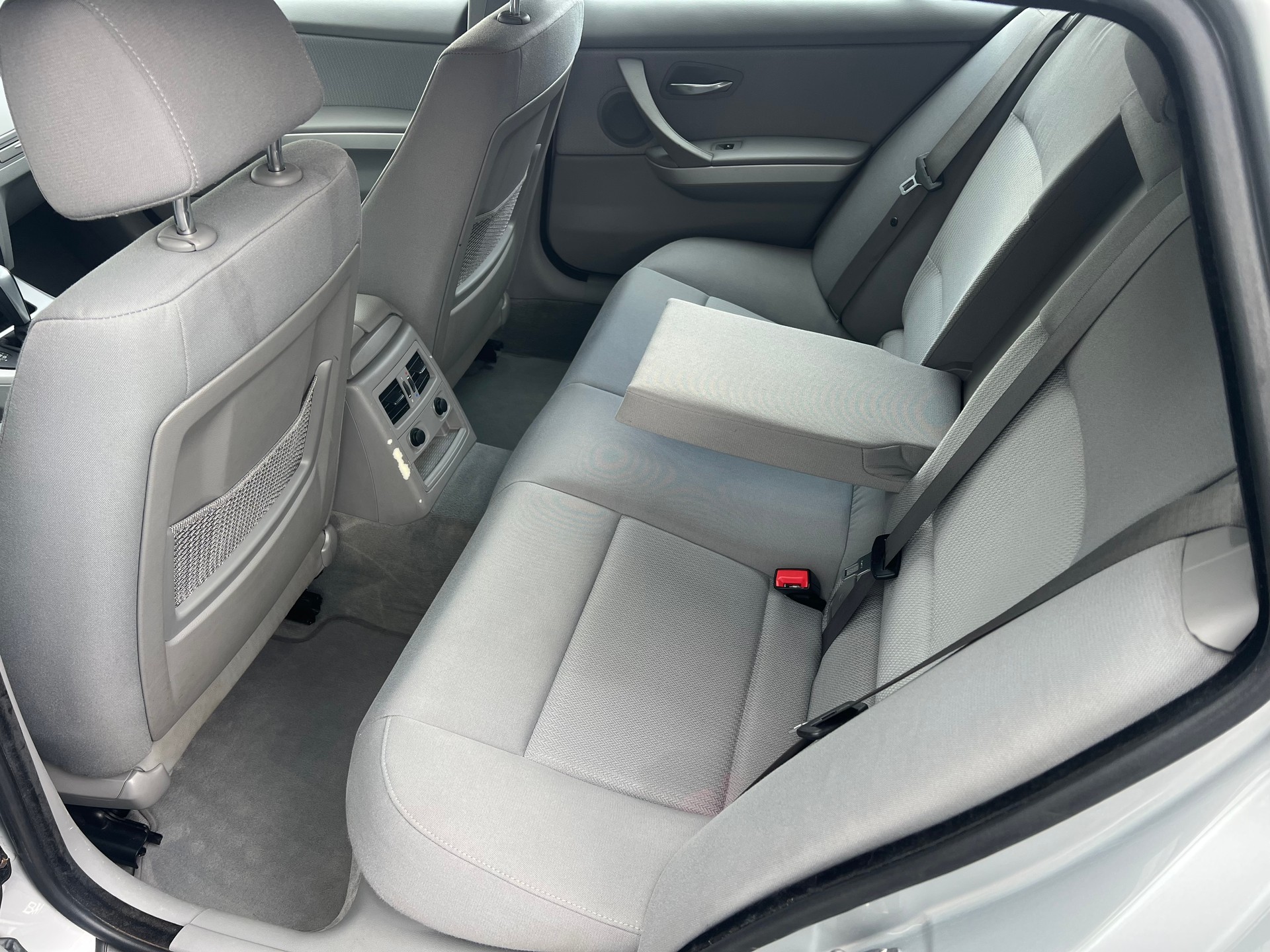 BMW 320d xDrive Touring Steptronic-image-9