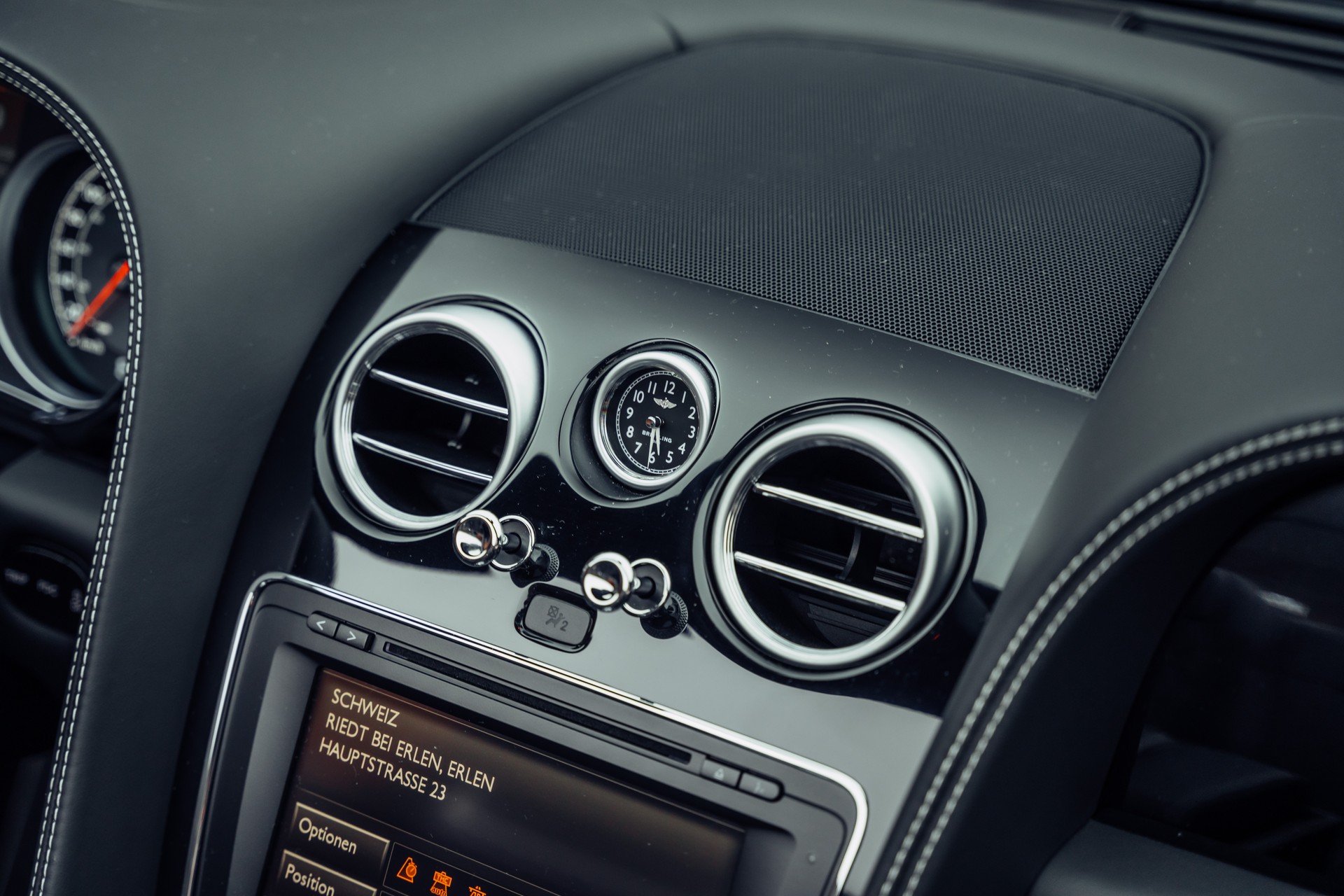 BENTLEY Continental GTC 4.0 V8 S-image-14