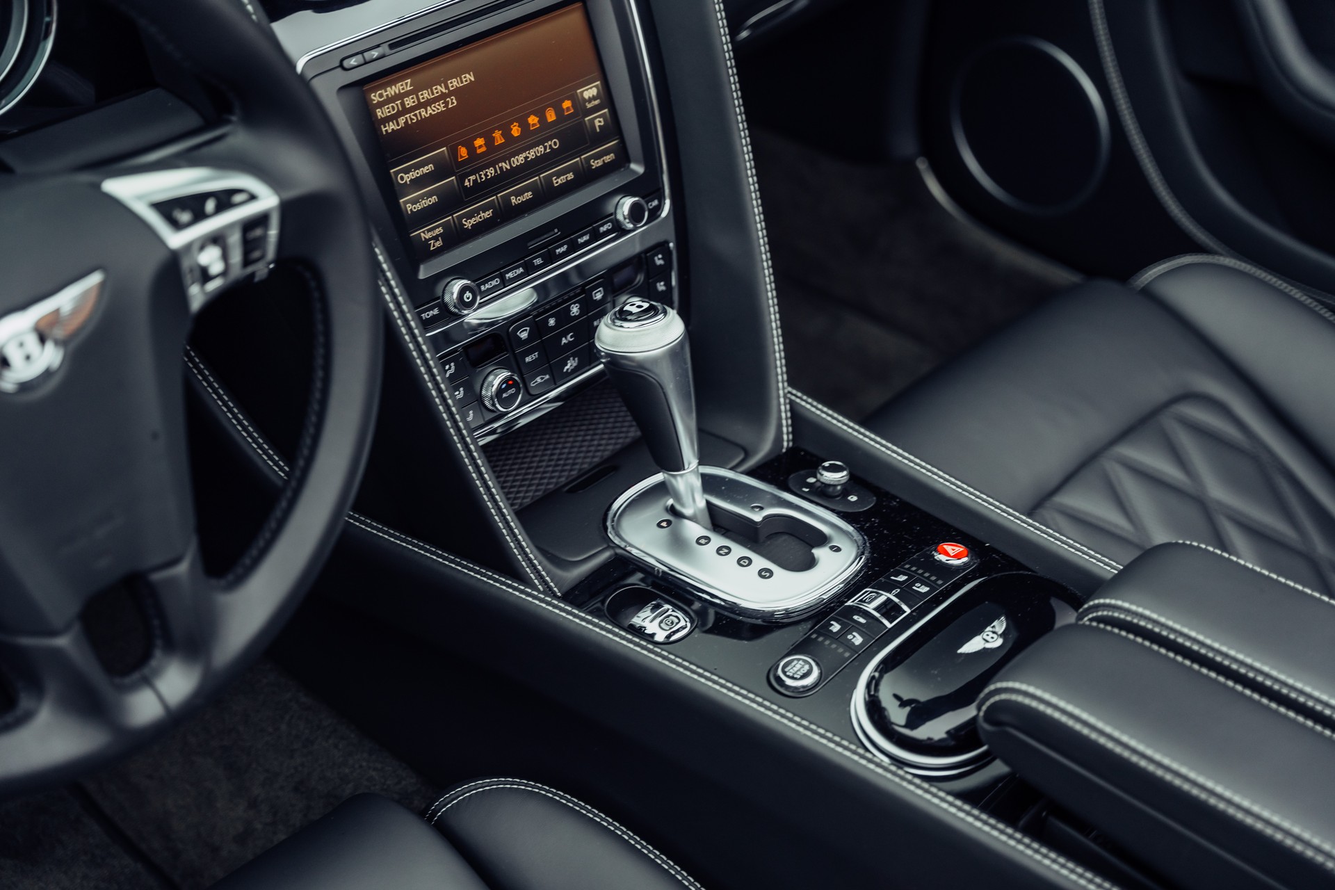 BENTLEY Continental GTC 4.0 V8 S-image-12