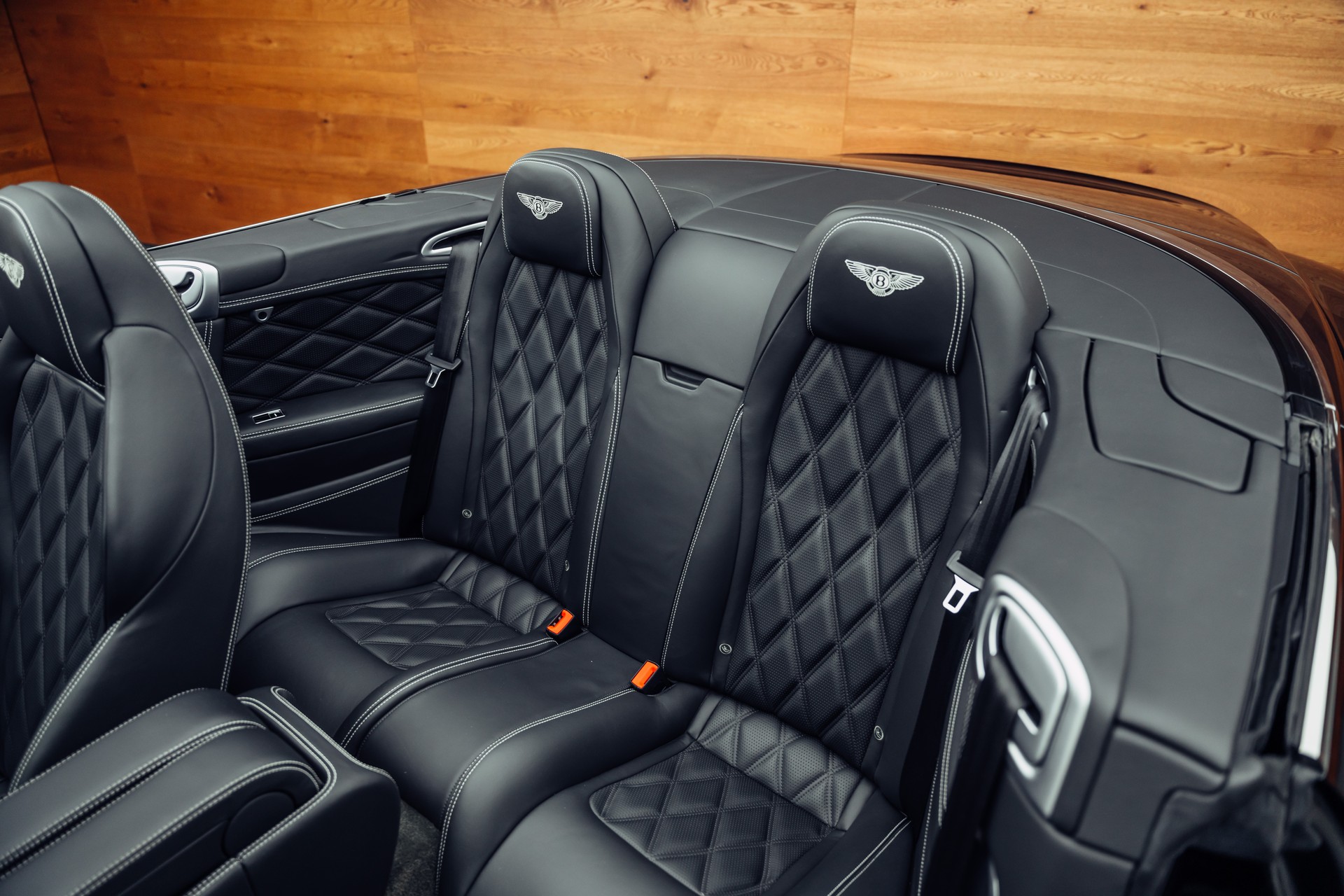 BENTLEY Continental GTC 4.0 V8 S-image-8