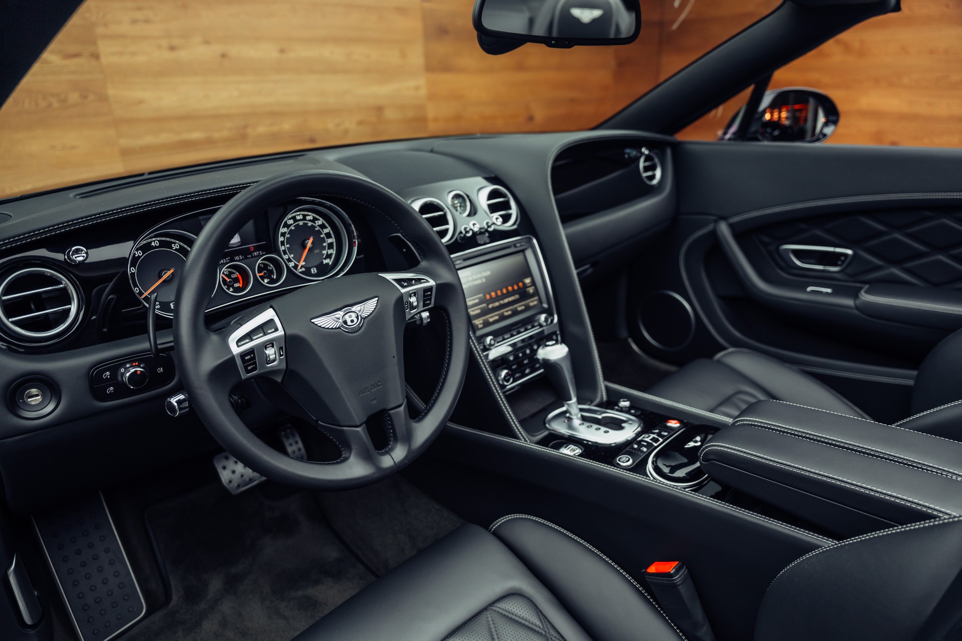 BENTLEY Continental GTC 4.0 V8 S-image-4
