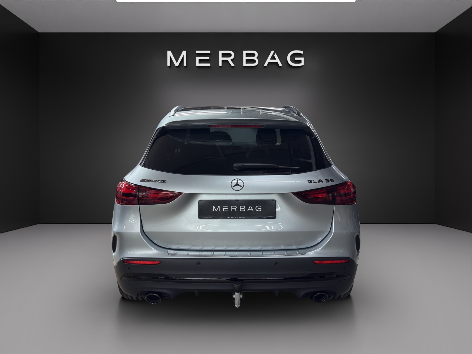 MERCEDES-BENZ GLA AMG 35 4Matic 8G-DCT-image-3