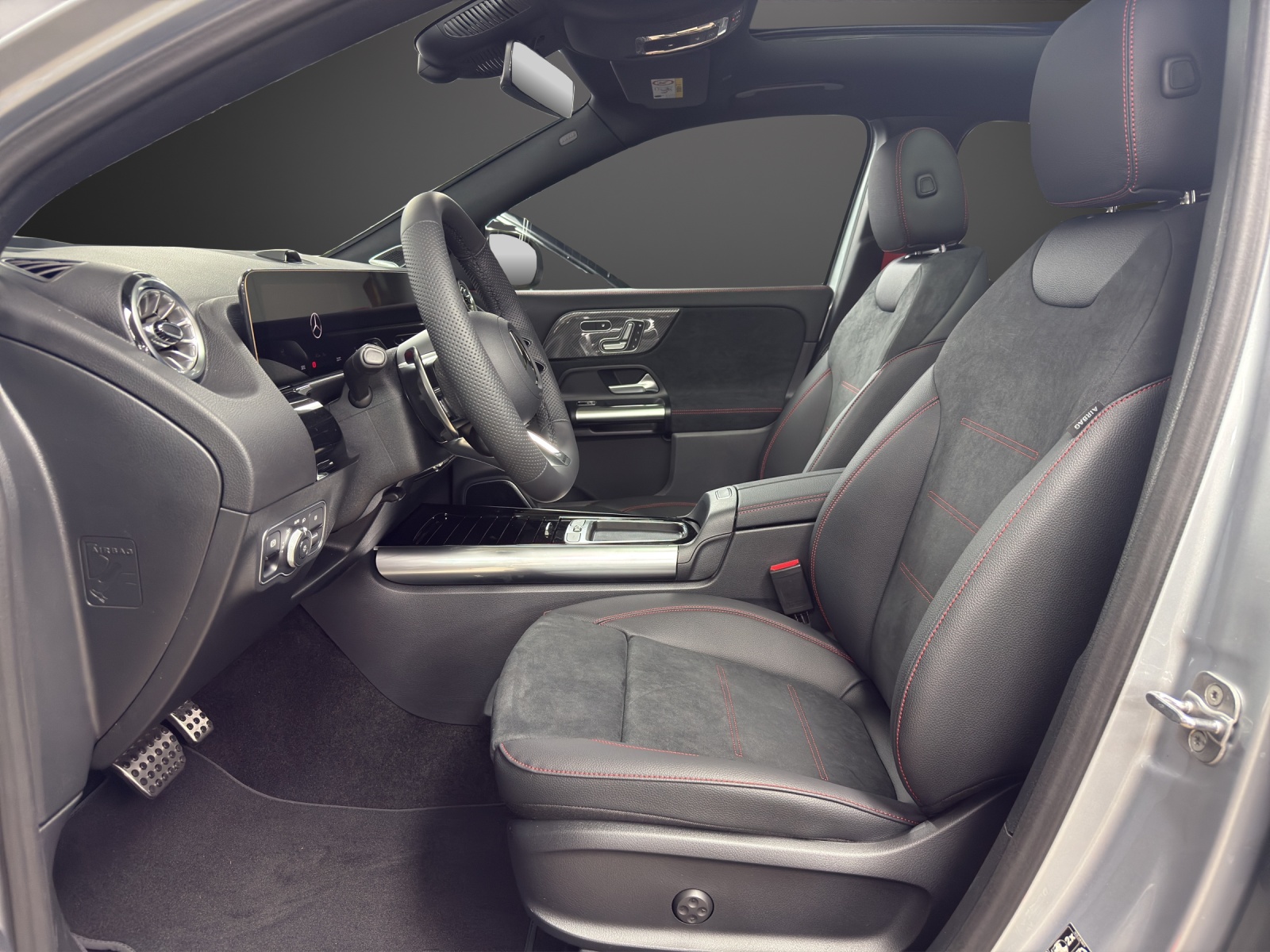 MERCEDES-BENZ GLA AMG 35 4Matic 8G-DCT-image-9
