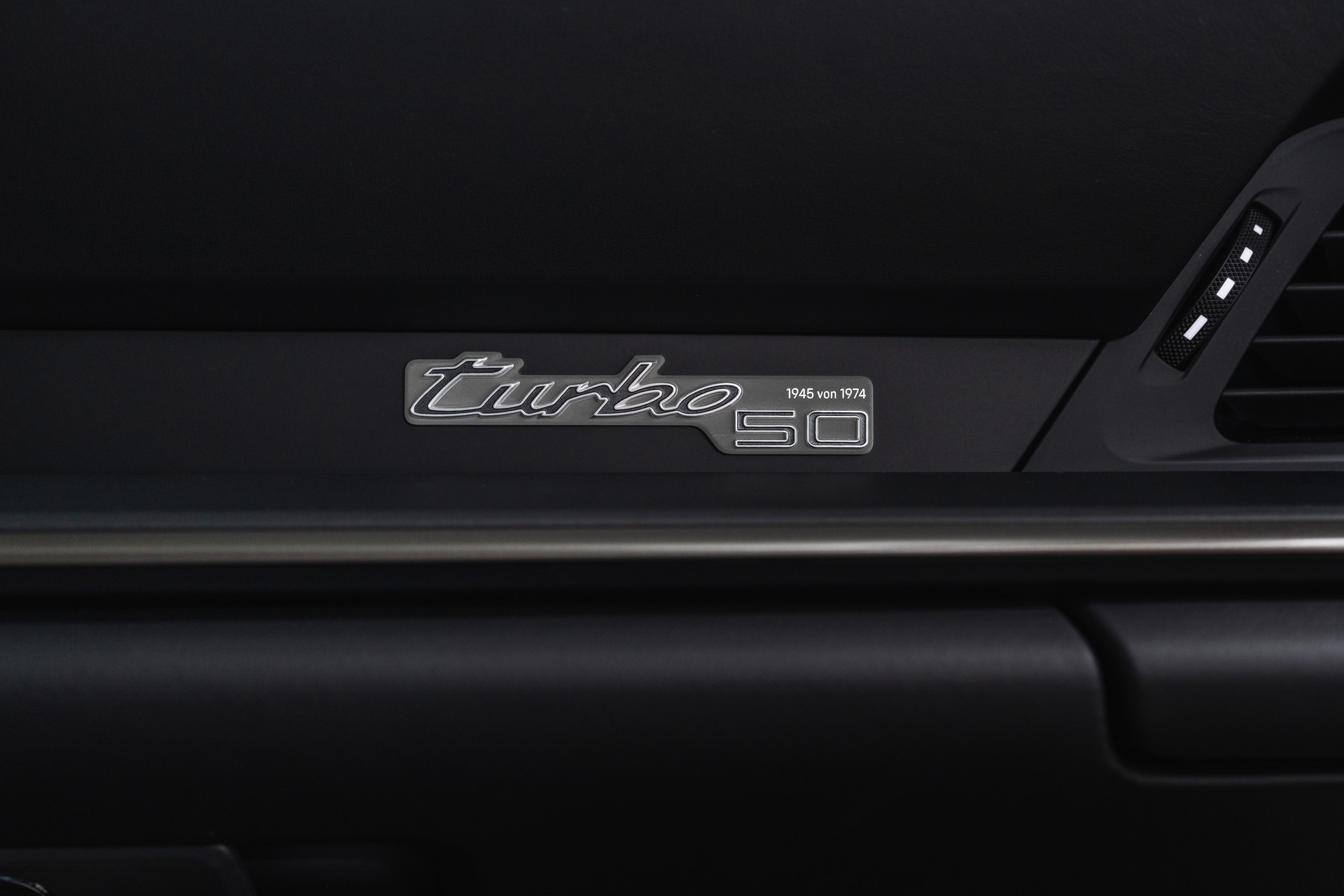 PORSCHE 911 Turbo 50 Jahre-image-23