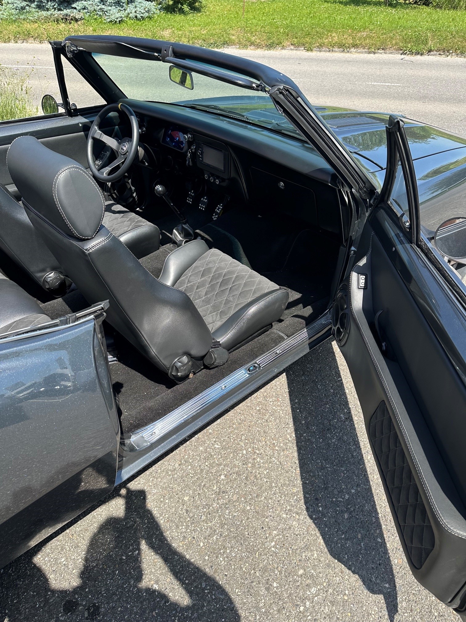 CHEVROLET Camaro SS 350 Convertible-image-6