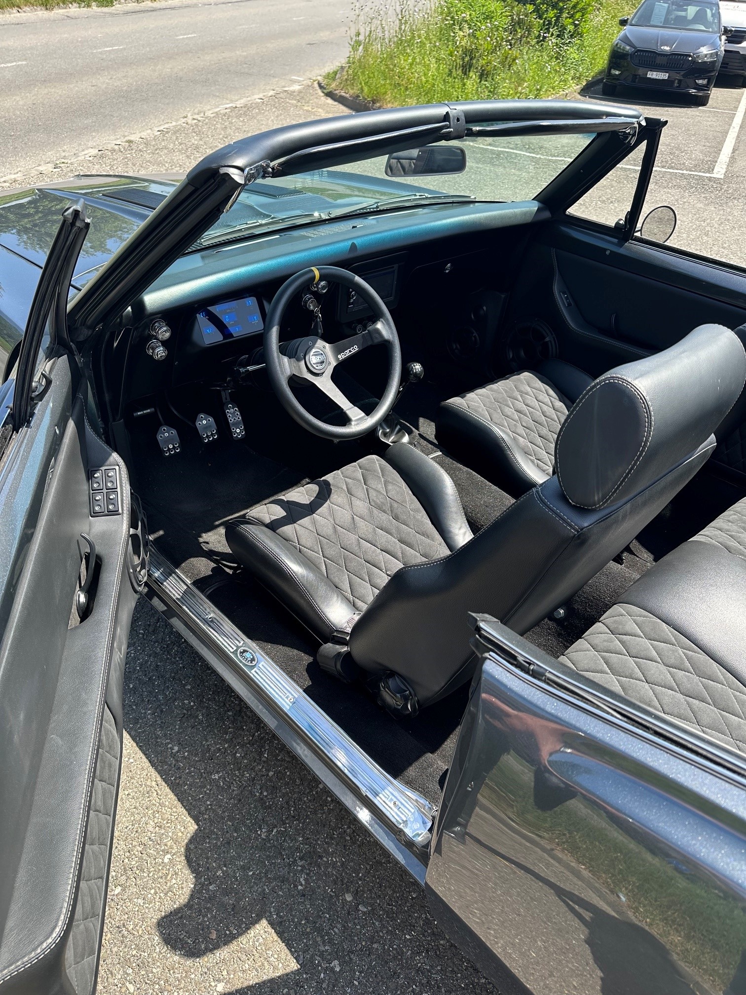 CHEVROLET Camaro SS 350 Convertible-image-5