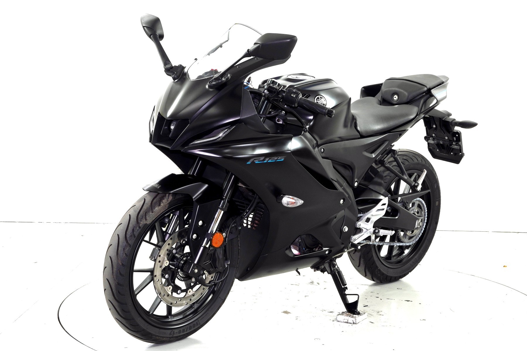 YAMAHA YZF-R125 ABS-showroom-element-2