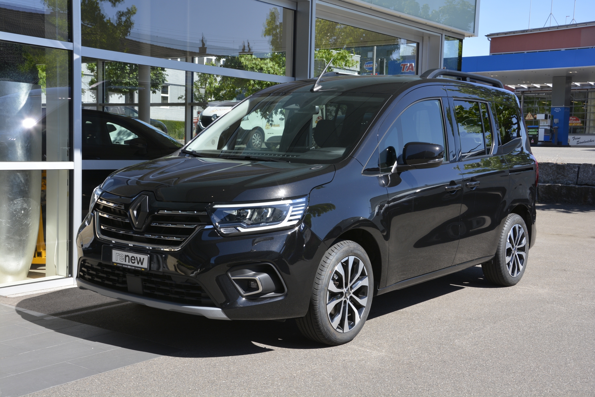 RENAULT Kangoo Kombi-image-0
