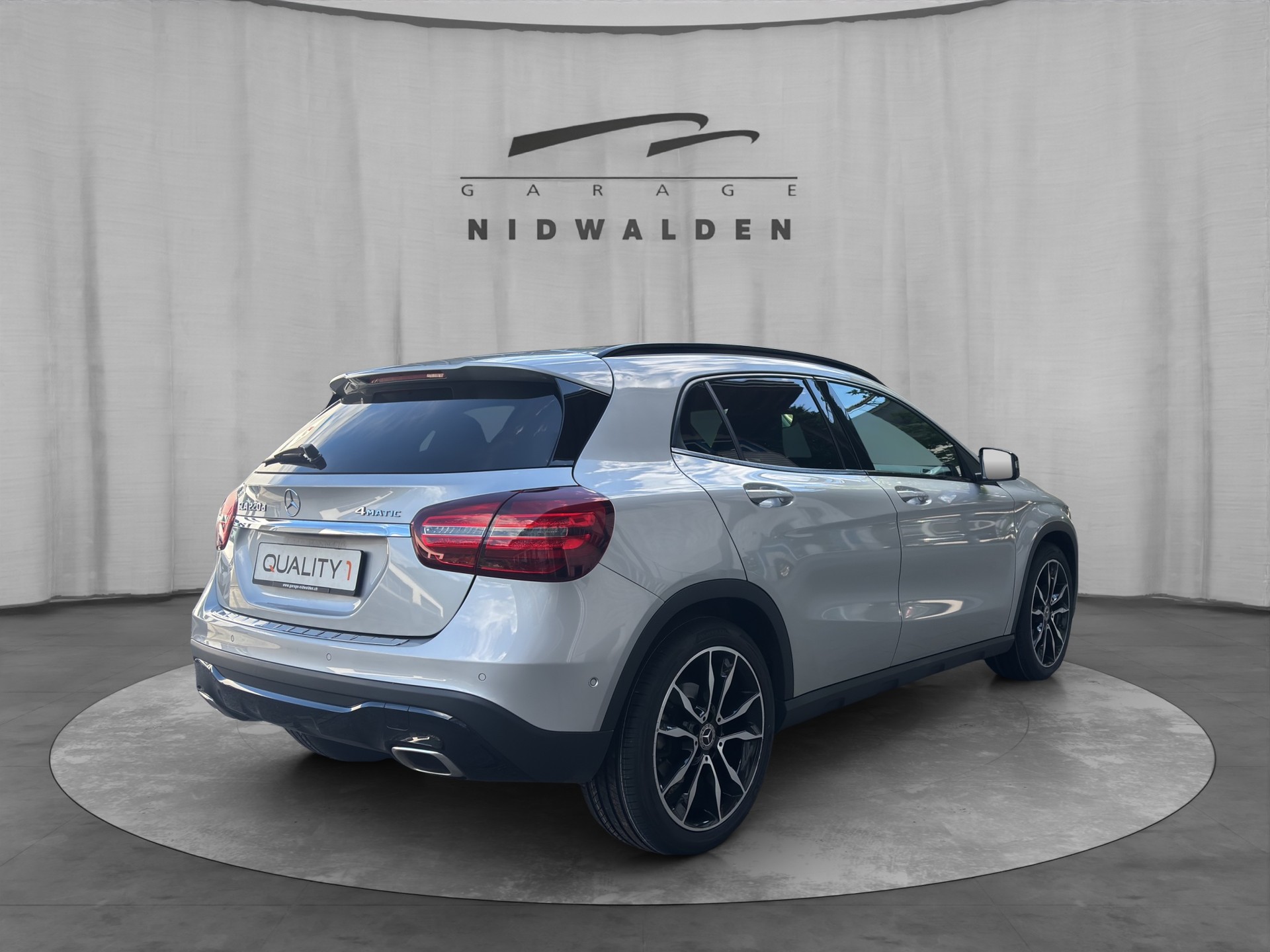 MERCEDES-BENZ GLA 220 d Urban 4Matic 7G-DCT-image-5