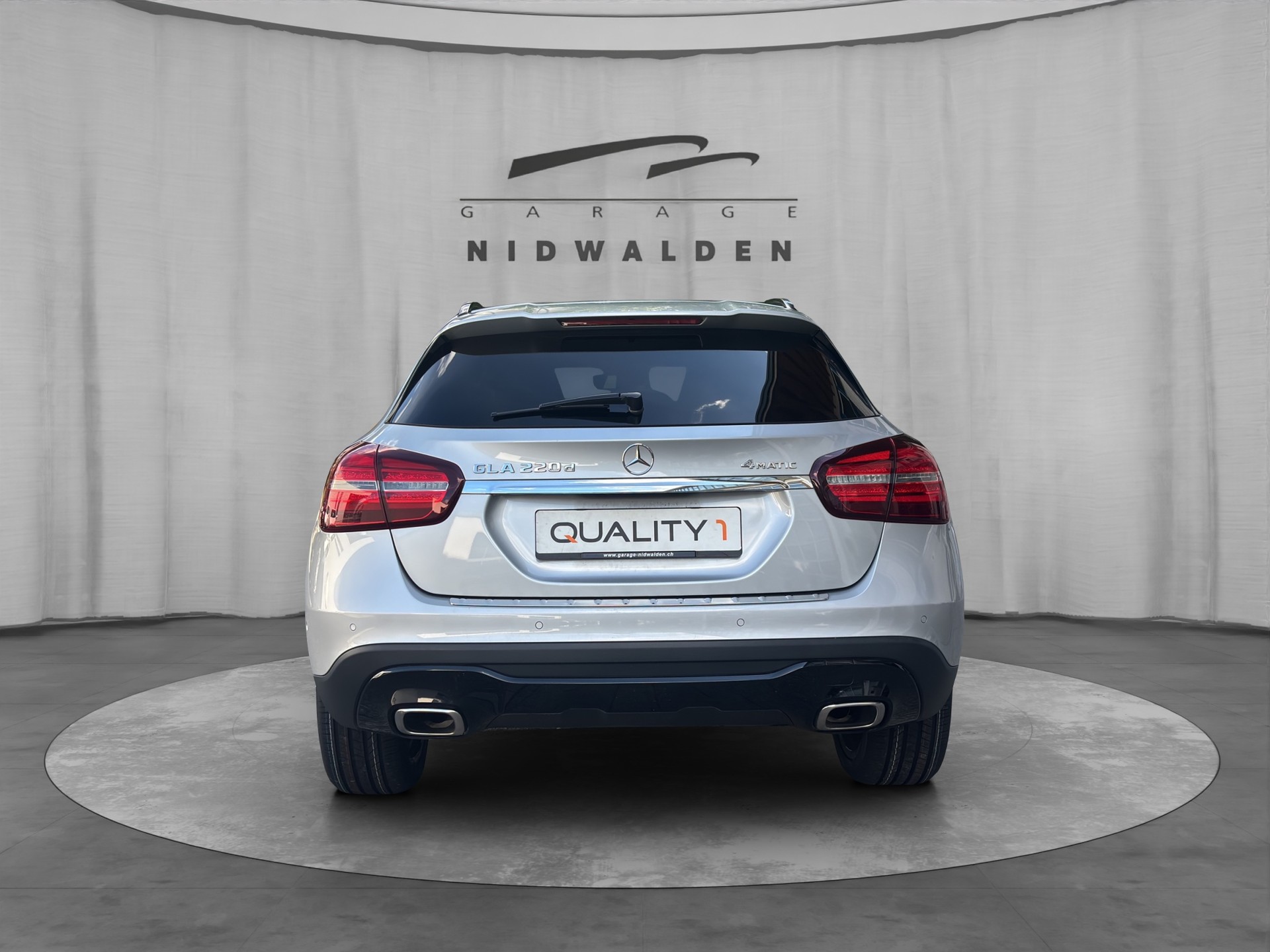 MERCEDES-BENZ GLA 220 d Urban 4Matic 7G-DCT-image-4