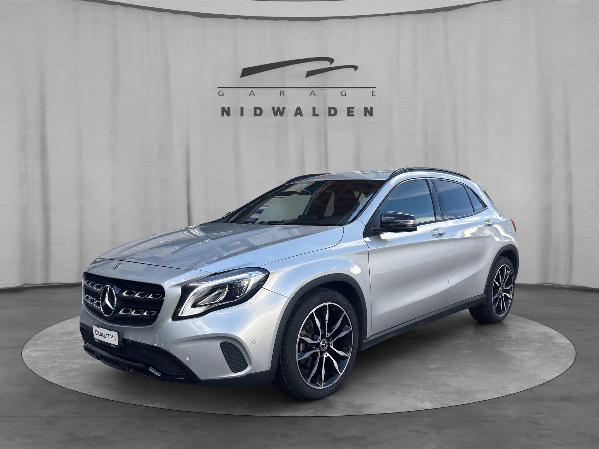 MERCEDES-BENZ GLA 220 d Urban 4Matic 7G-DCT