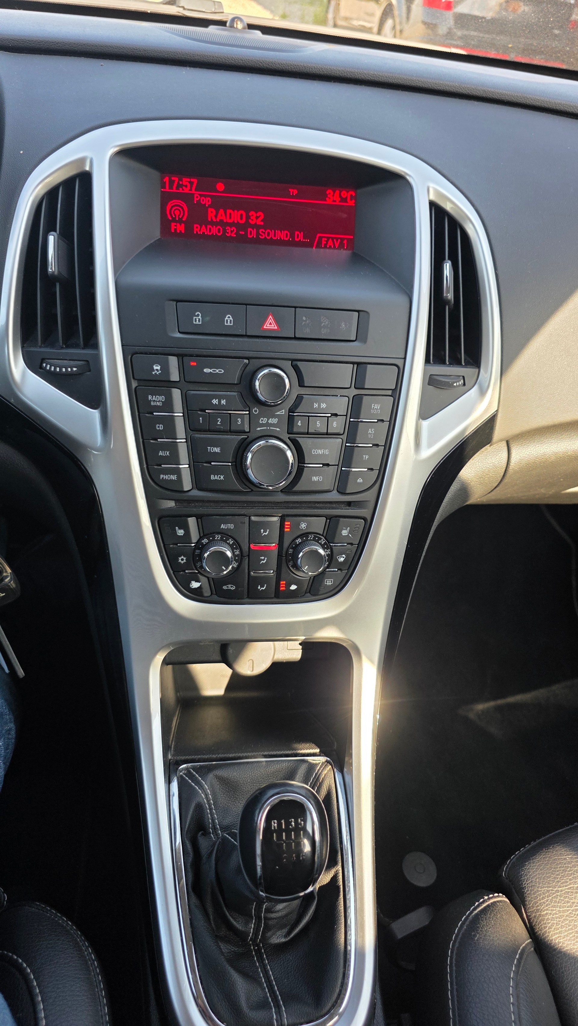 OPEL Astra 1.4i 16V Turbo-image-7