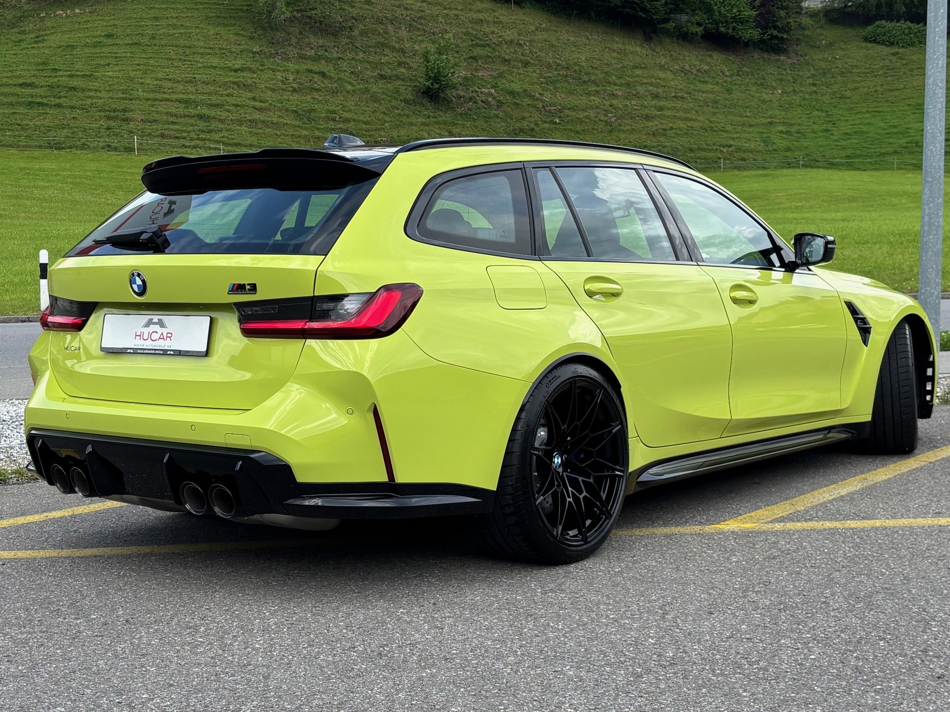 BMW M3 Tour xDrive Competition M-image-2