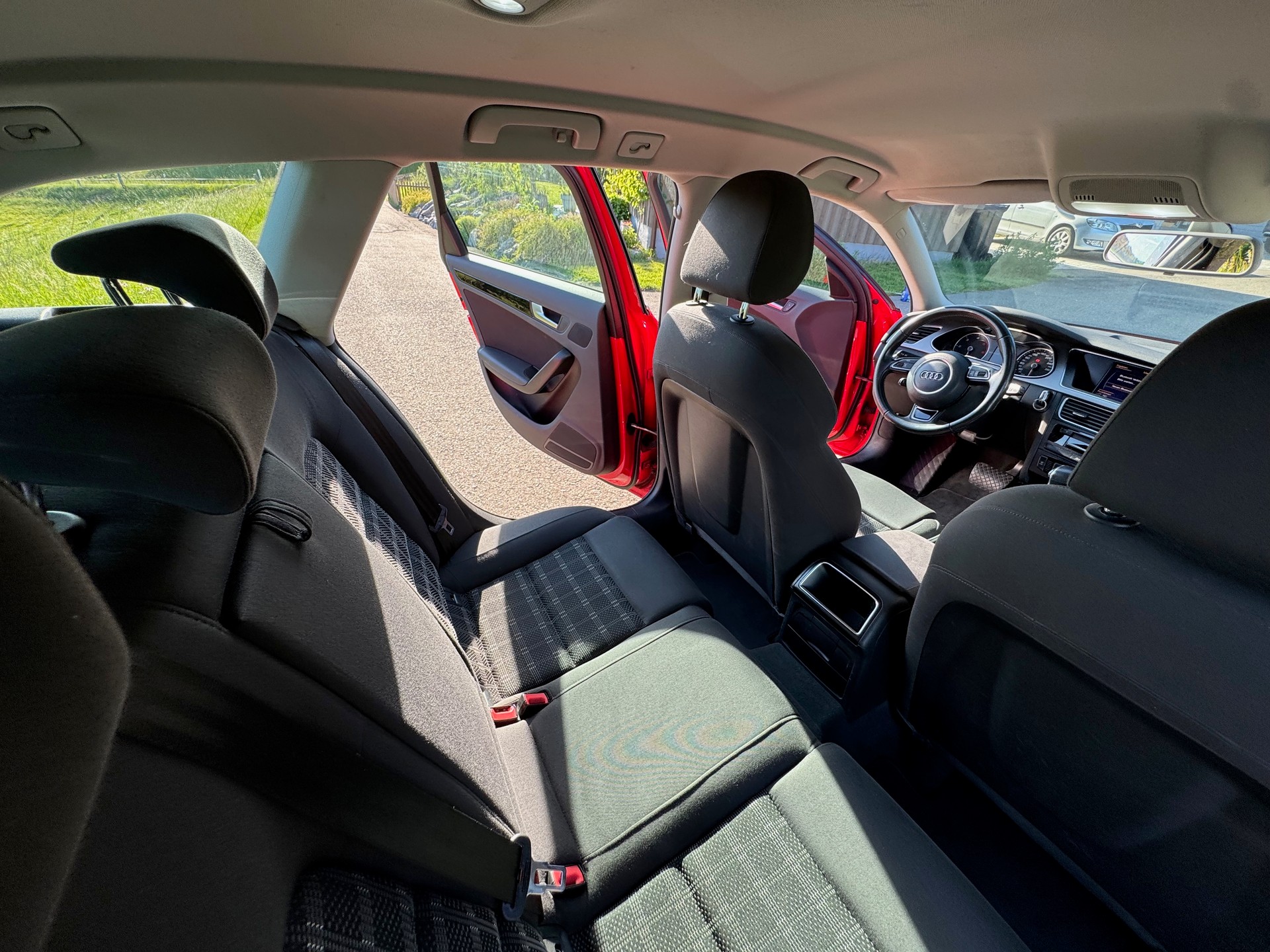 AUDI 2.0 TDI 177 M-Tronic-image-5