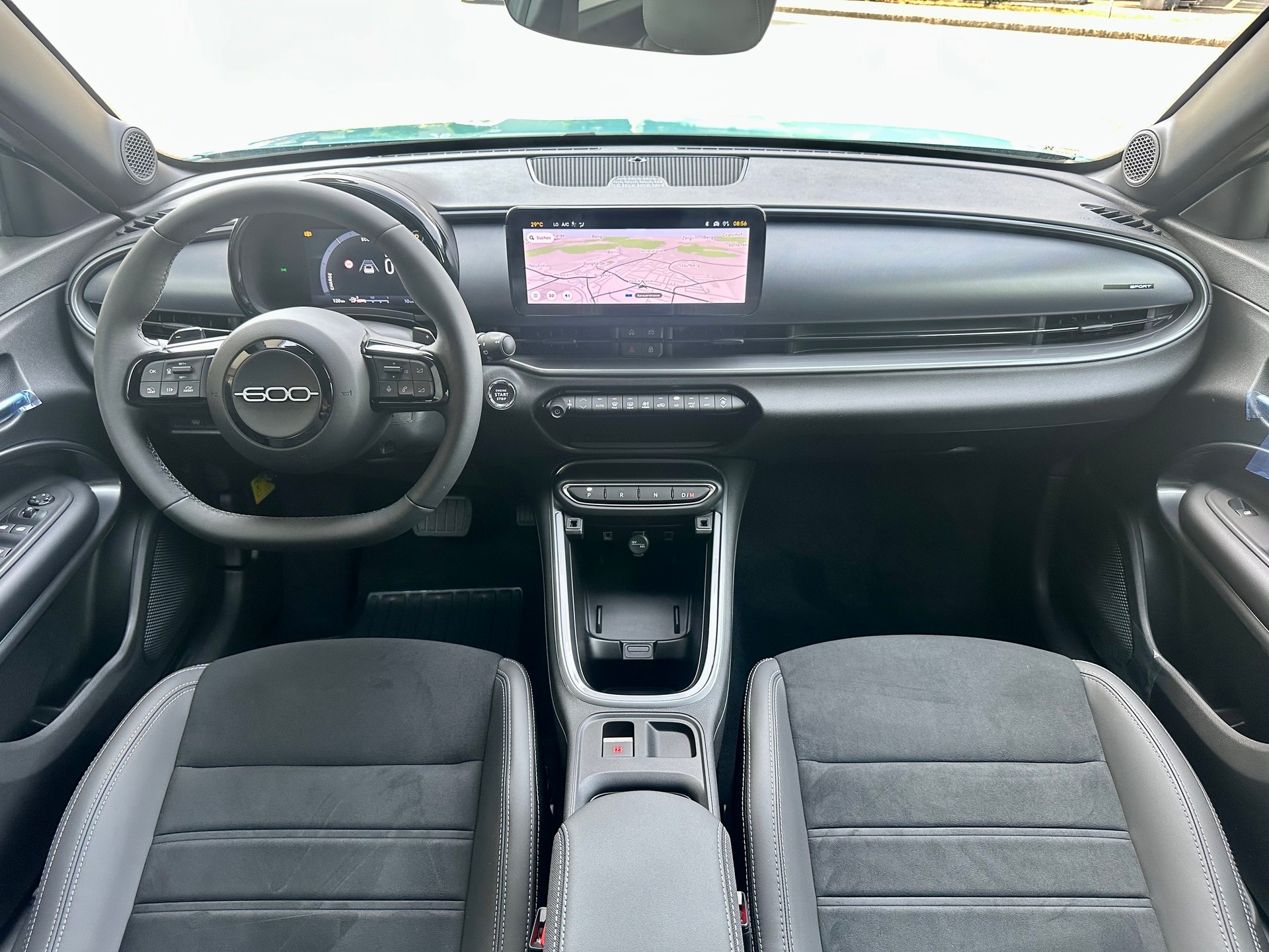 FIAT FIAT 600 1.2 Hybrid 145 Sport-image-11
