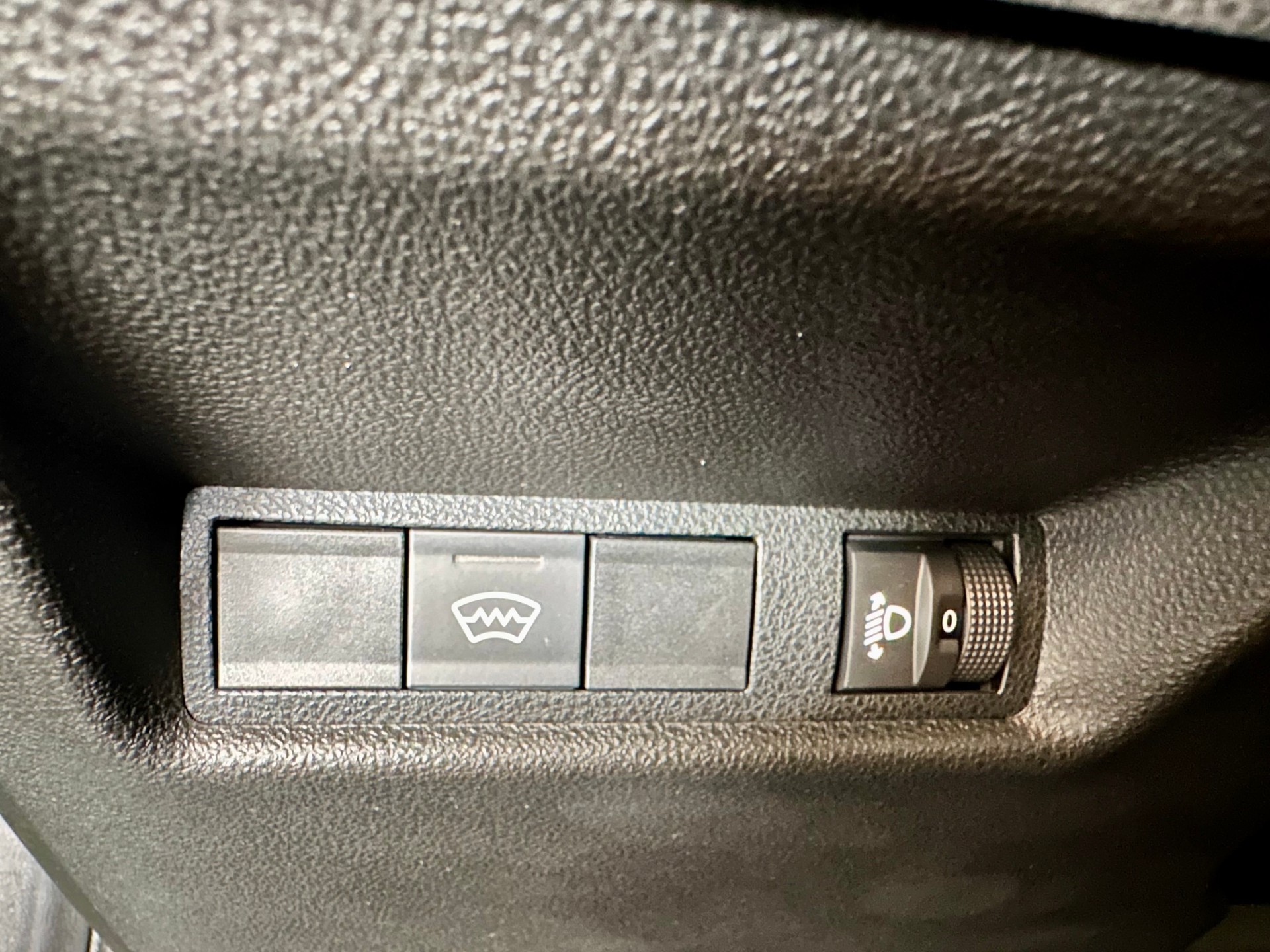FIAT FIAT 600 1.2 Hybrid 145 Sport-image-27