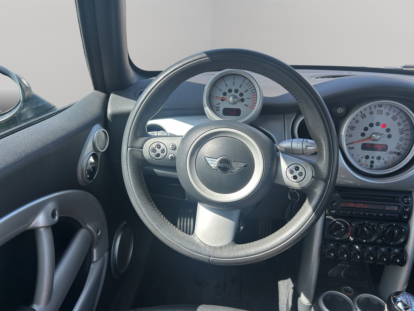 MINI Cooper S Cabriolet-image-13