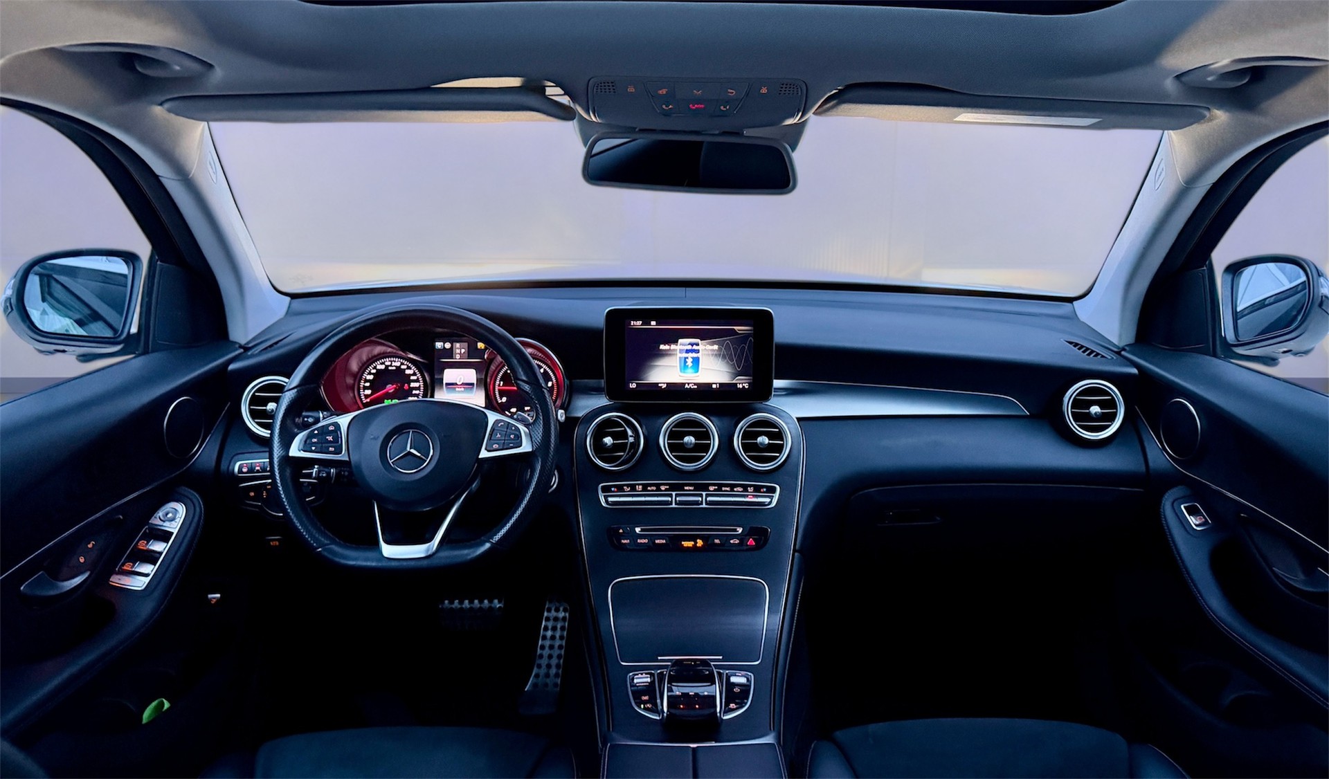 MERCEDES-BENZ GLC 250 d AMG Line 4Matic 9G-Tronic-image-7