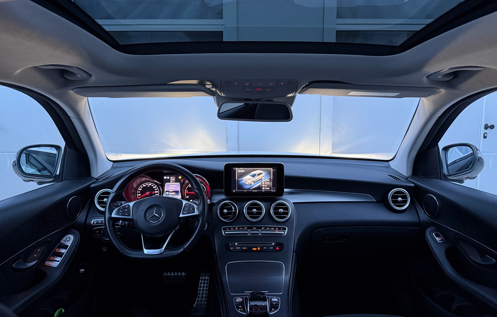 MERCEDES-BENZ GLC 250 d AMG Line 4Matic 9G-Tronic-image-8