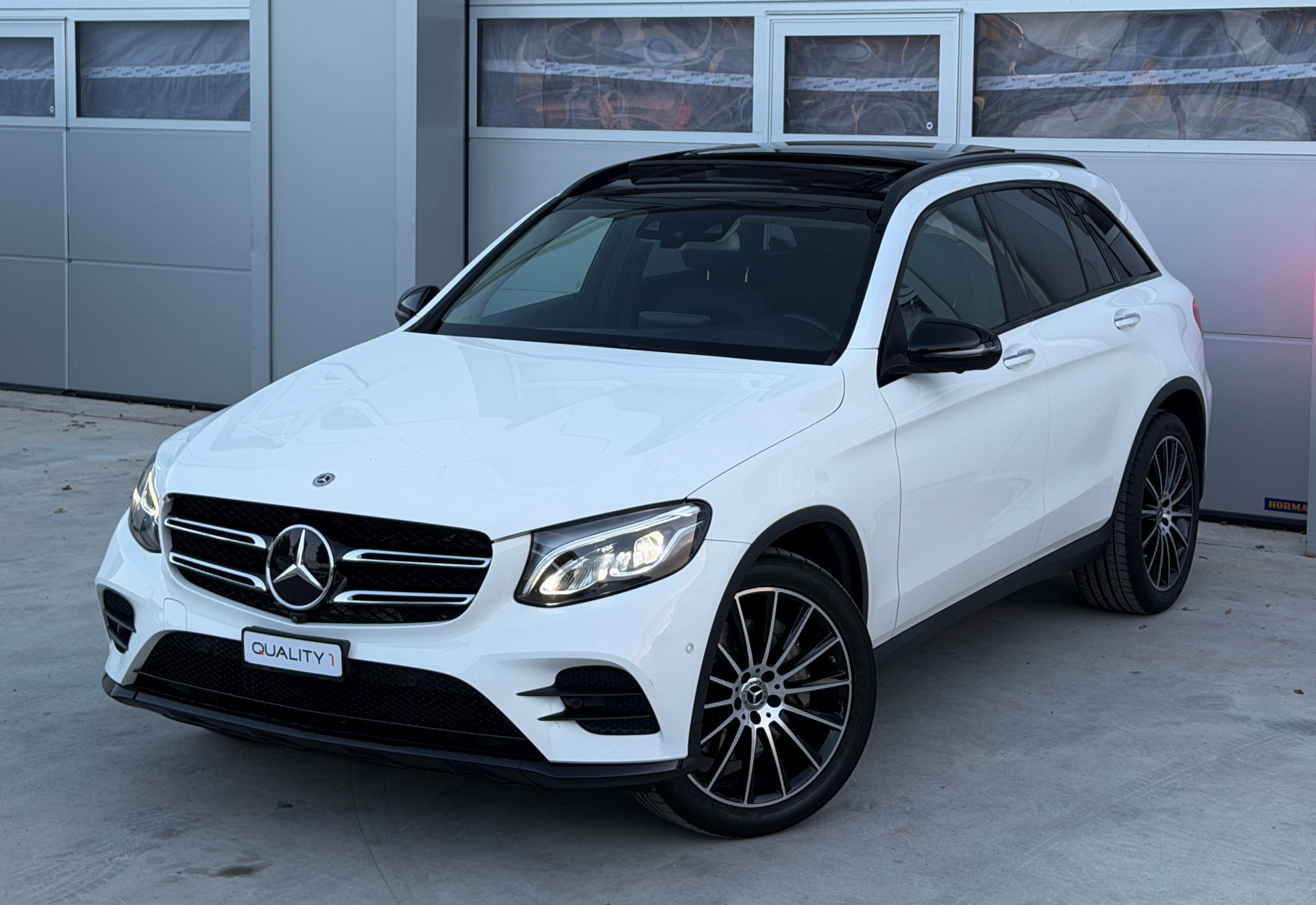 MERCEDES-BENZ GLC 250 d AMG Line 4Matic 9G-Tronic-image-6