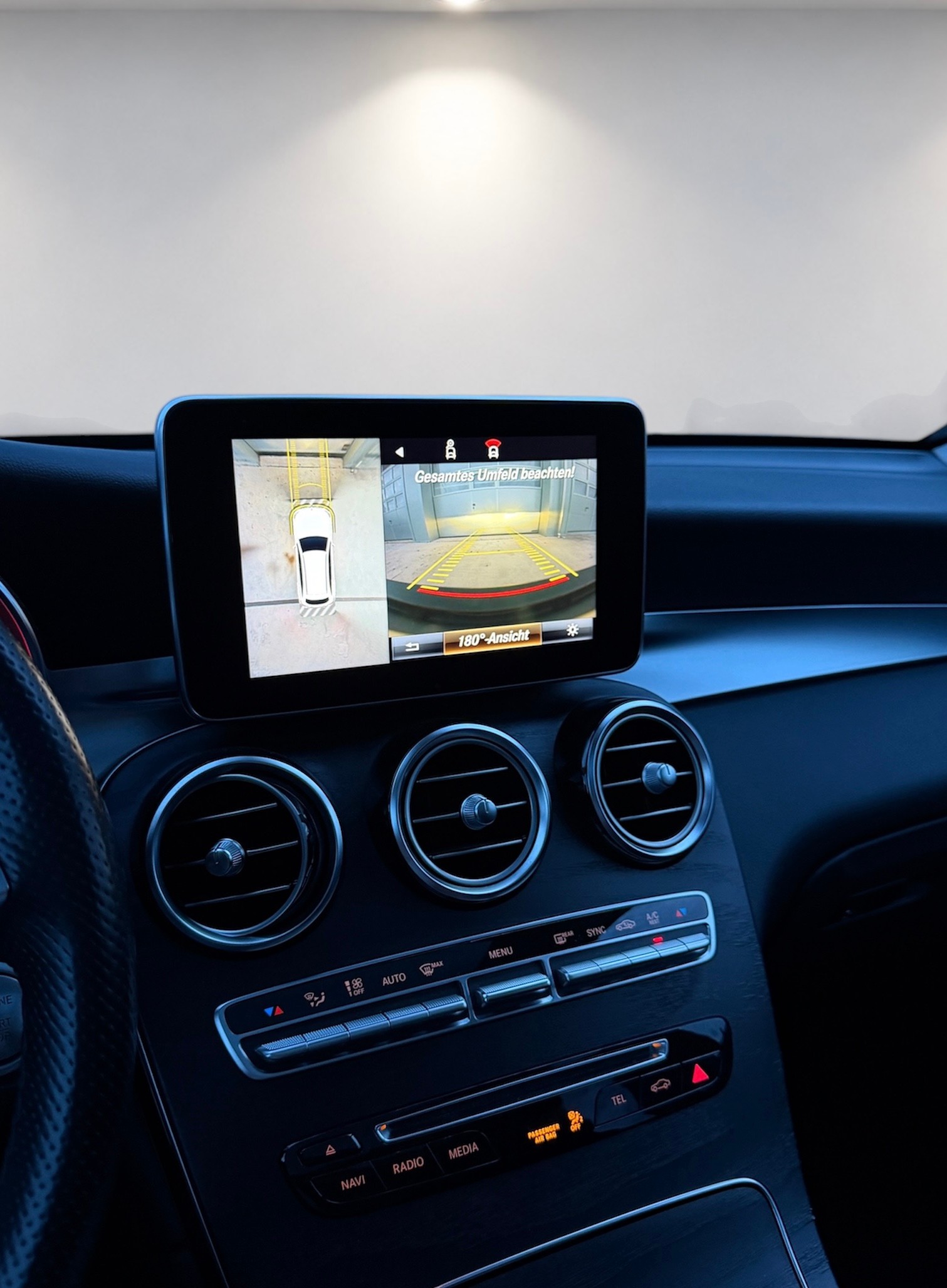 MERCEDES-BENZ GLC 250 d AMG Line 4Matic 9G-Tronic-image-12