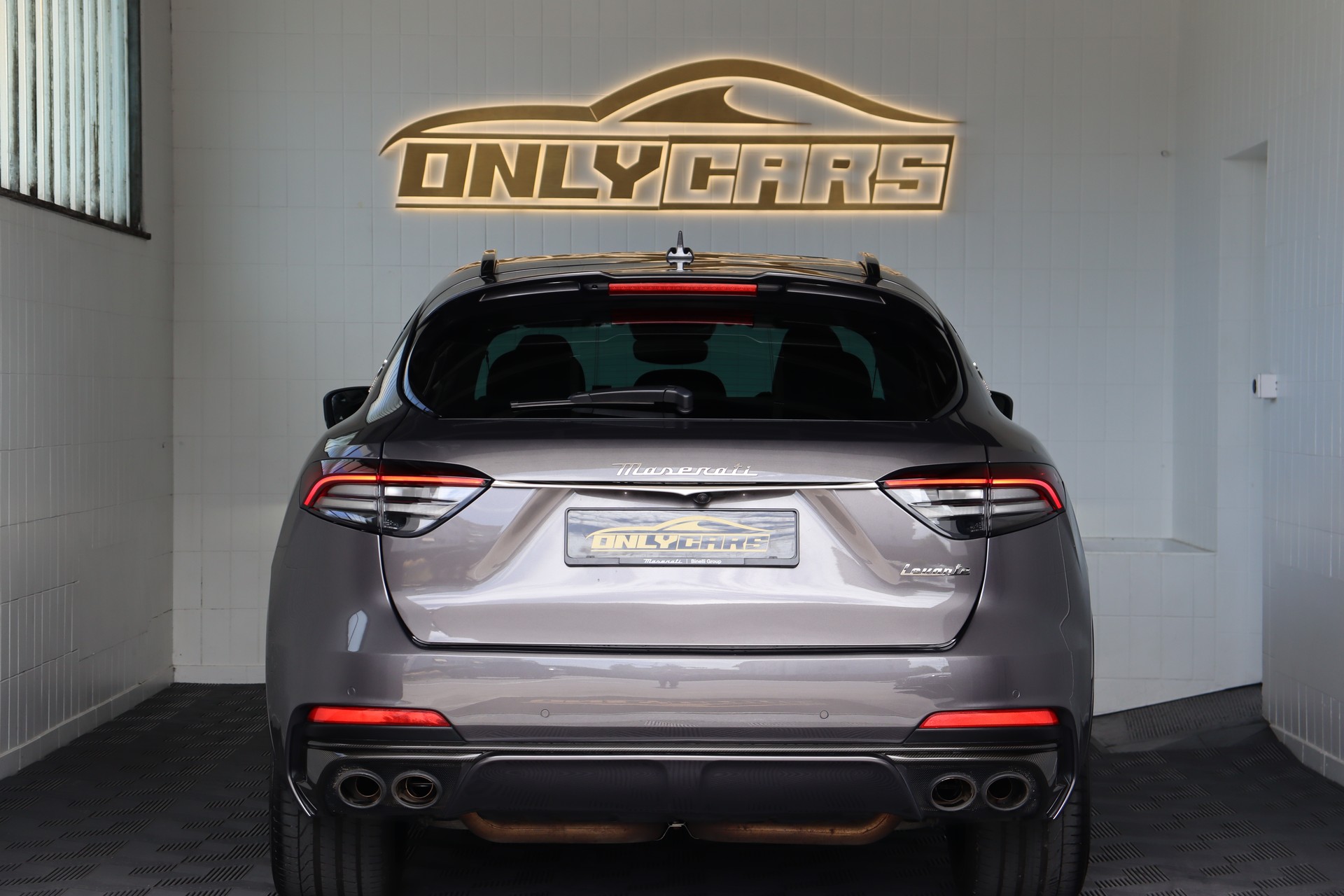 MASERATI Levante 3.8 V8 Trofeo Q4 Automatica-image-11
